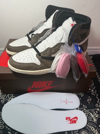 Travis Scott × Nike Air Jordan 1 Retro High OG TS SP "Sail/Dark Mocha"