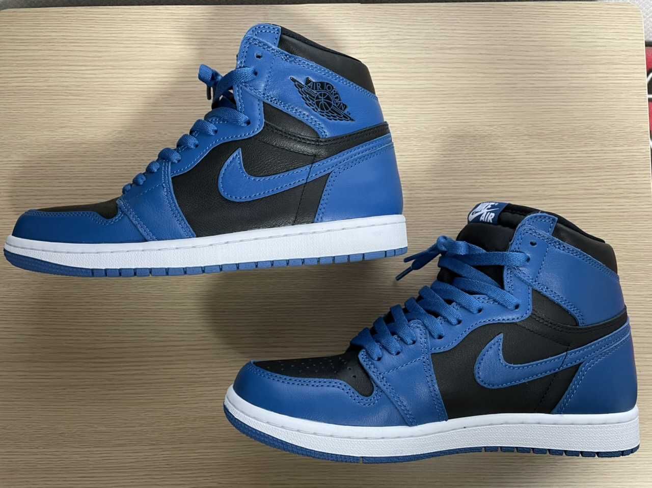 Nike Air Jordan 1 Retro High OG "Dark Marina Blue"