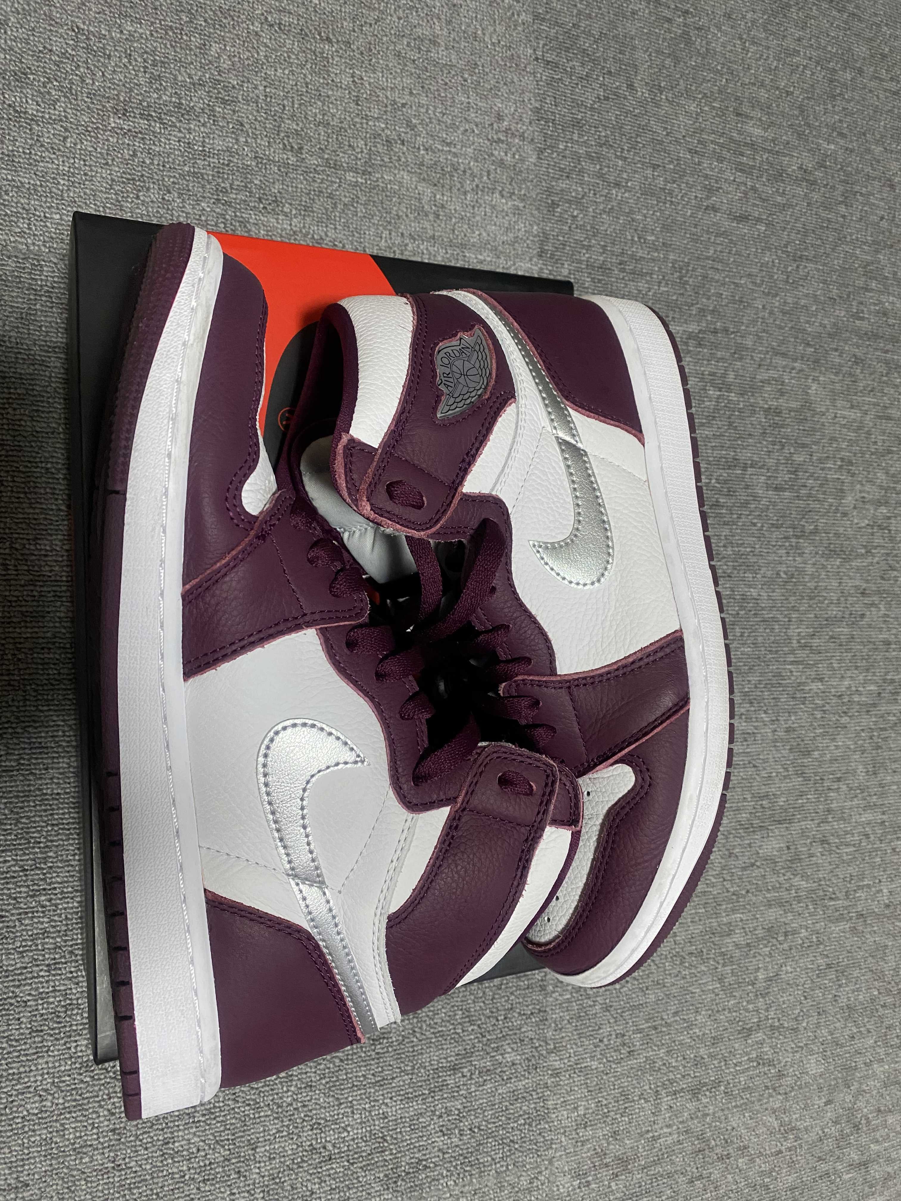 Nike Air Jordan 1 High OG "Bordeaux"