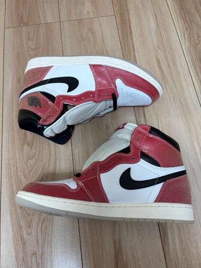 Trophy Room × Nike Air Jordan 1 Retro High OG "Chicago"
