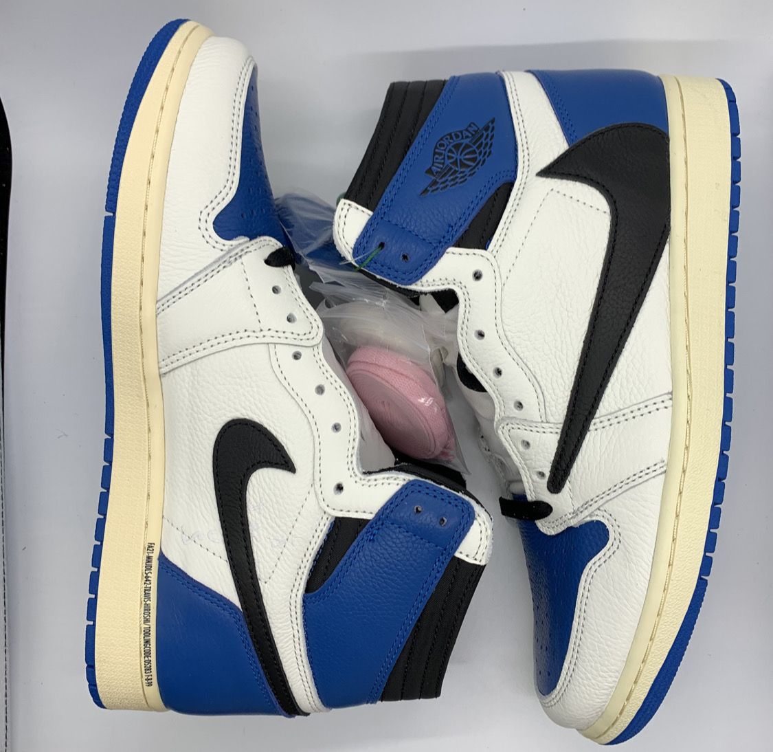 Travis Scott × fragment design × Nike Air Jordan 1 Retro High OG SP "Military Blue"