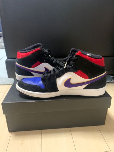 NIKE AIR JORDAN 1 MID LAKERS TOP 3