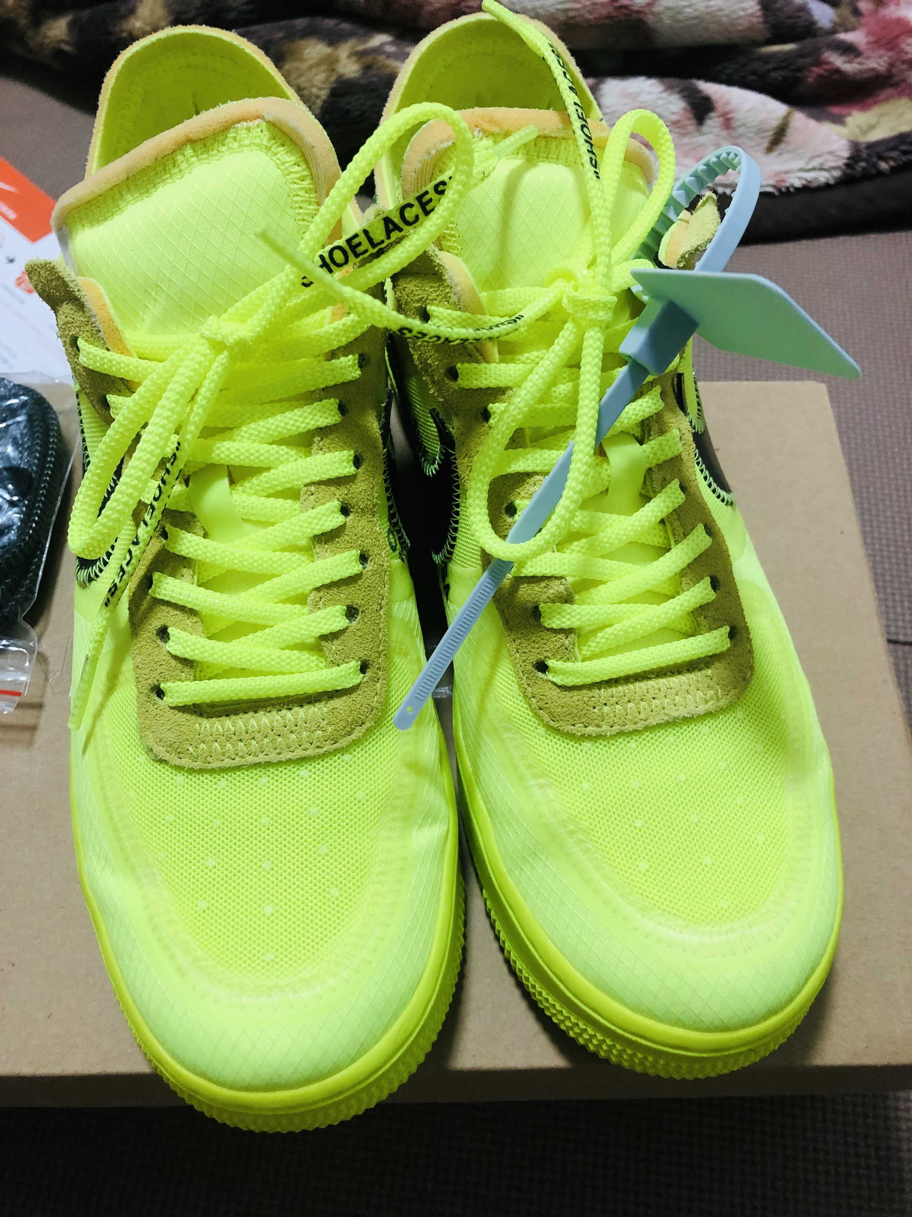 Off-White × Nike Air Force 1 Low "Volt"