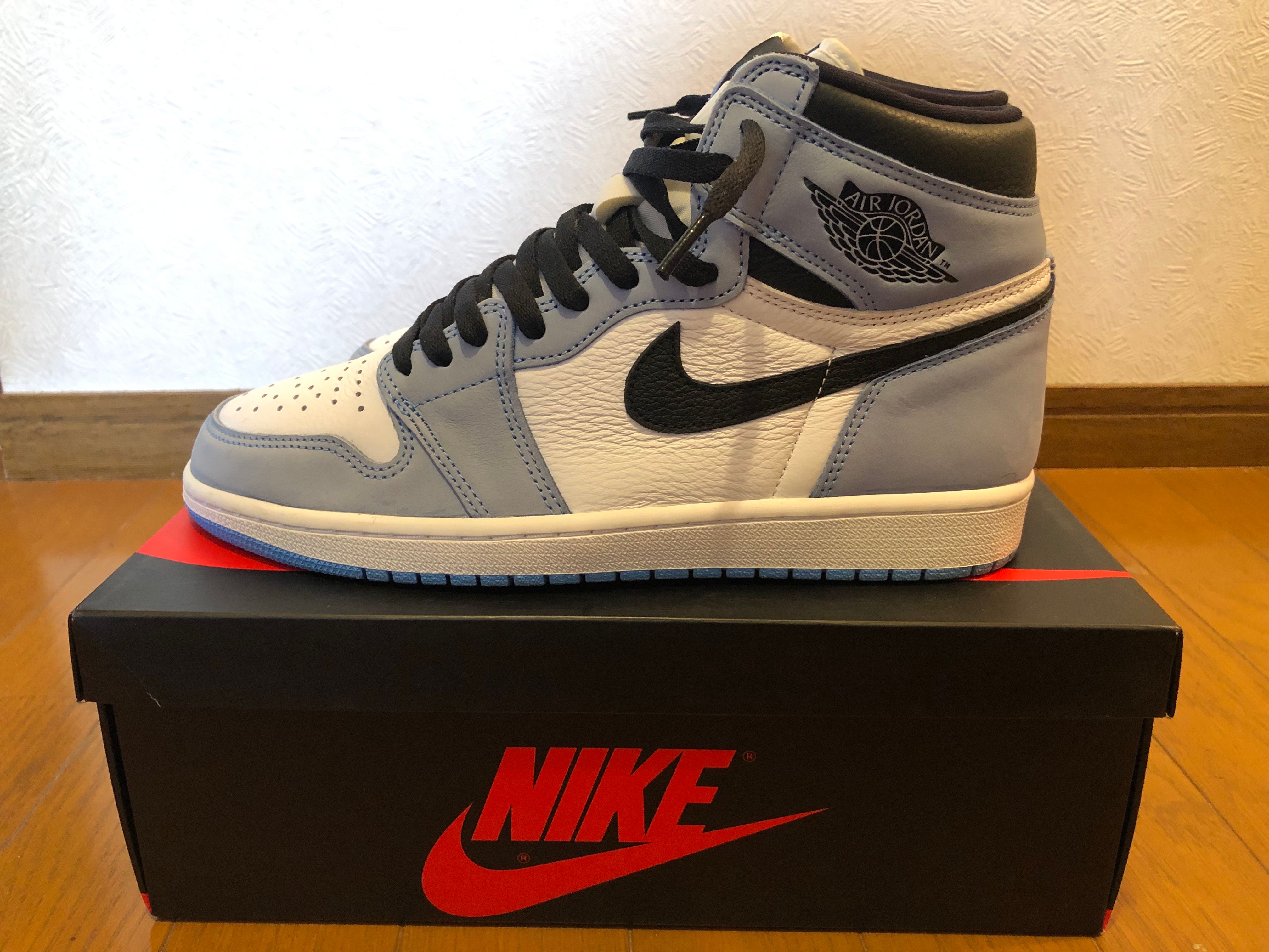 Nike Air Jordan 1 High OG "University Blue"