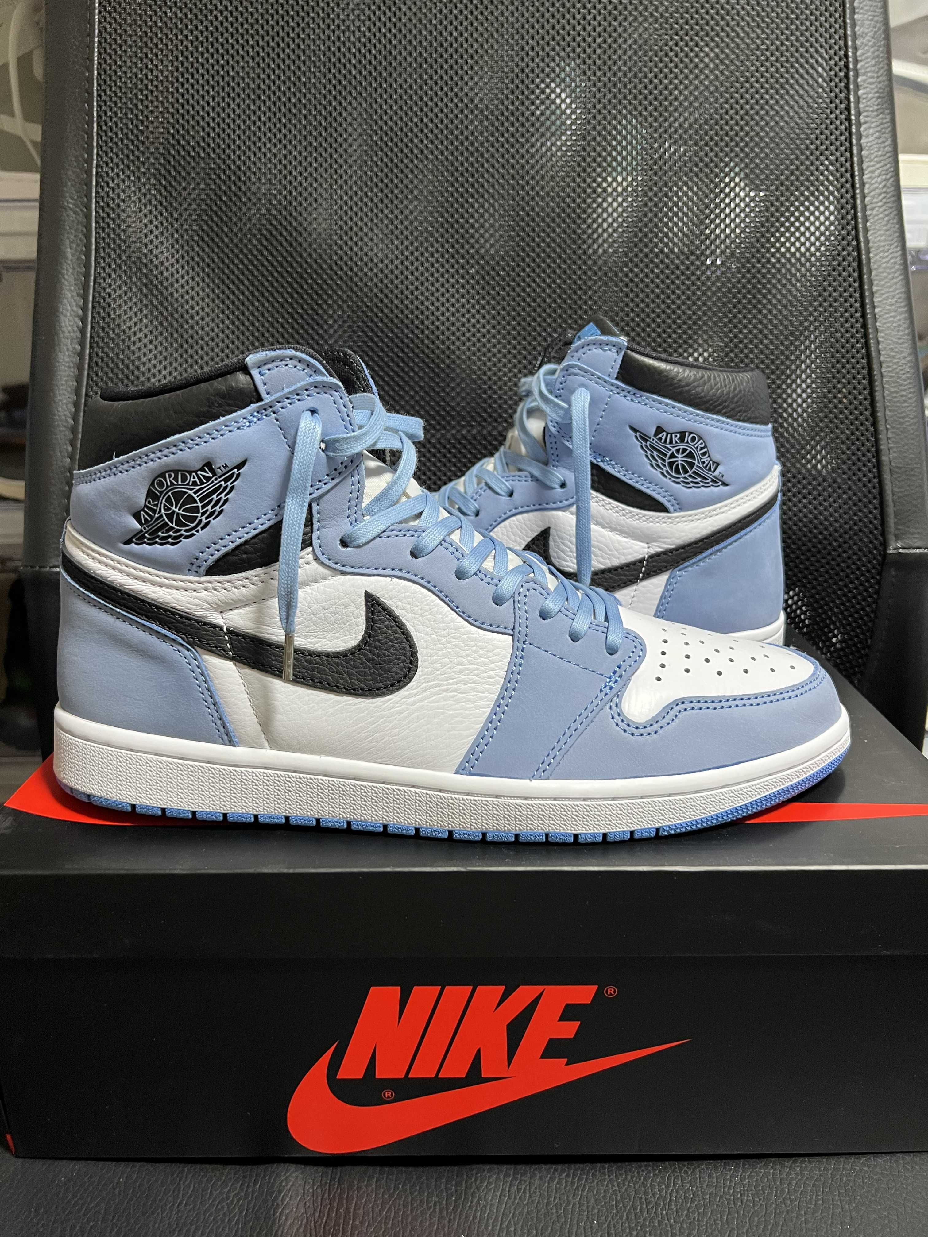 Nike Air Jordan 1 High OG "University Blue"