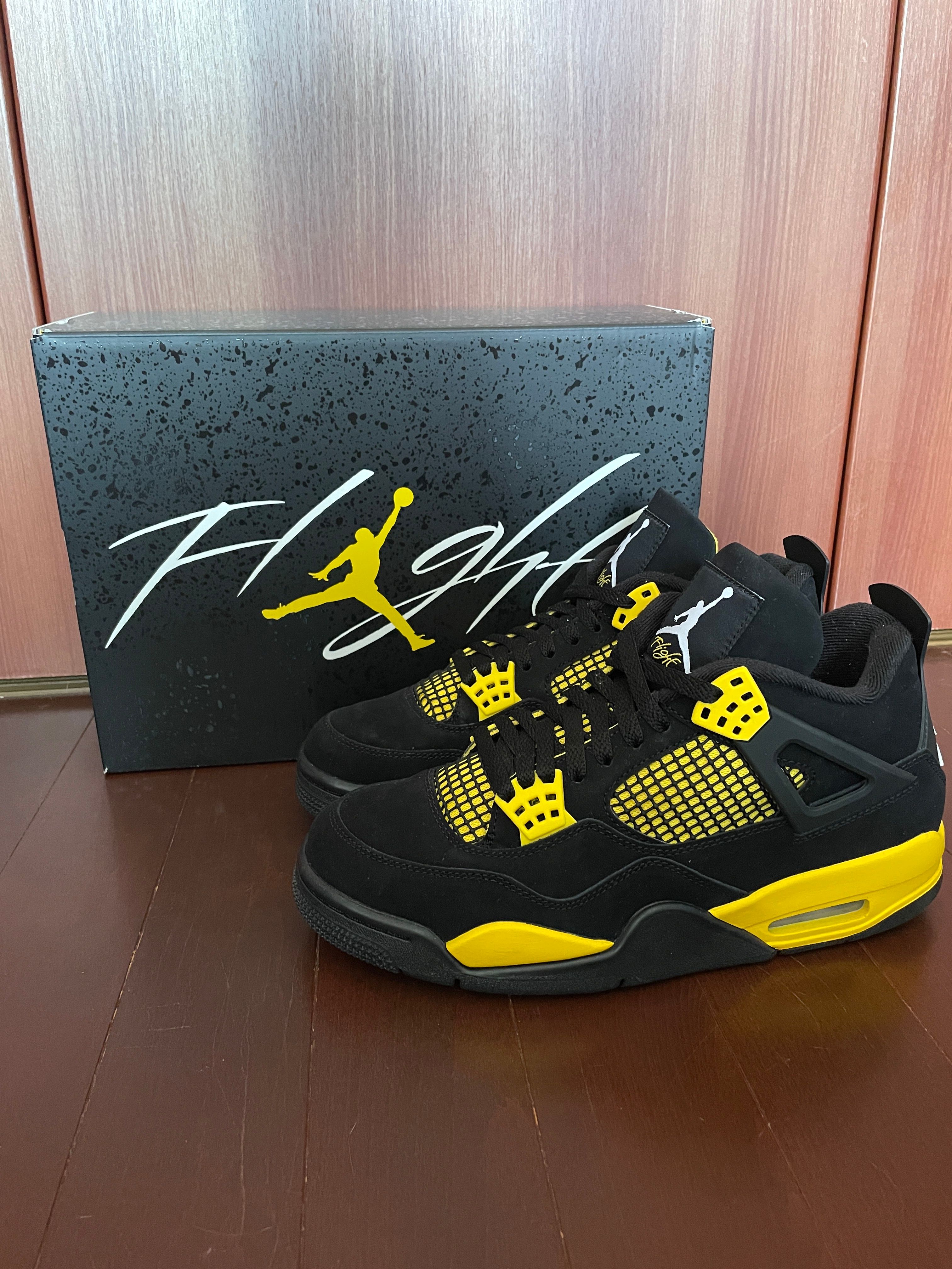 Nike Air Jordan 4 Retro "Thunder"(2023)
