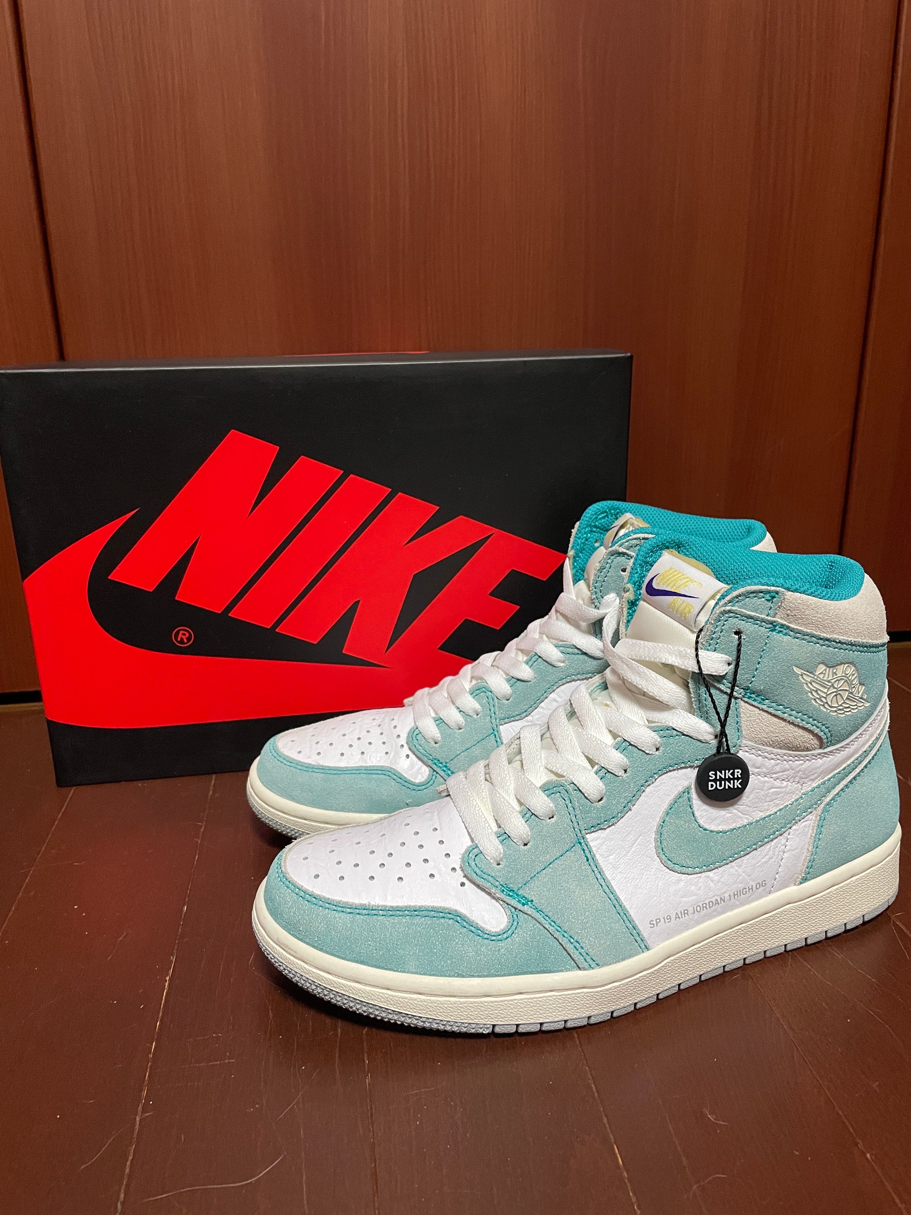 Nike Air Jordan 1 Retro High OG "Turbo Green"