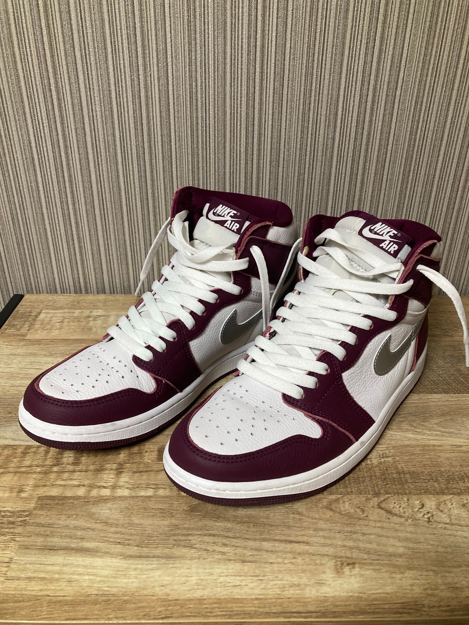 Nike Air Jordan 1 High OG "Bordeaux"