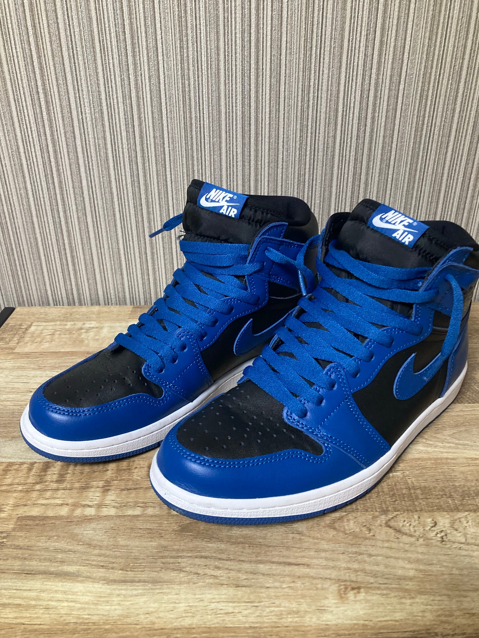 Nike Air Jordan 1 Retro High OG "Dark Marina Blue"