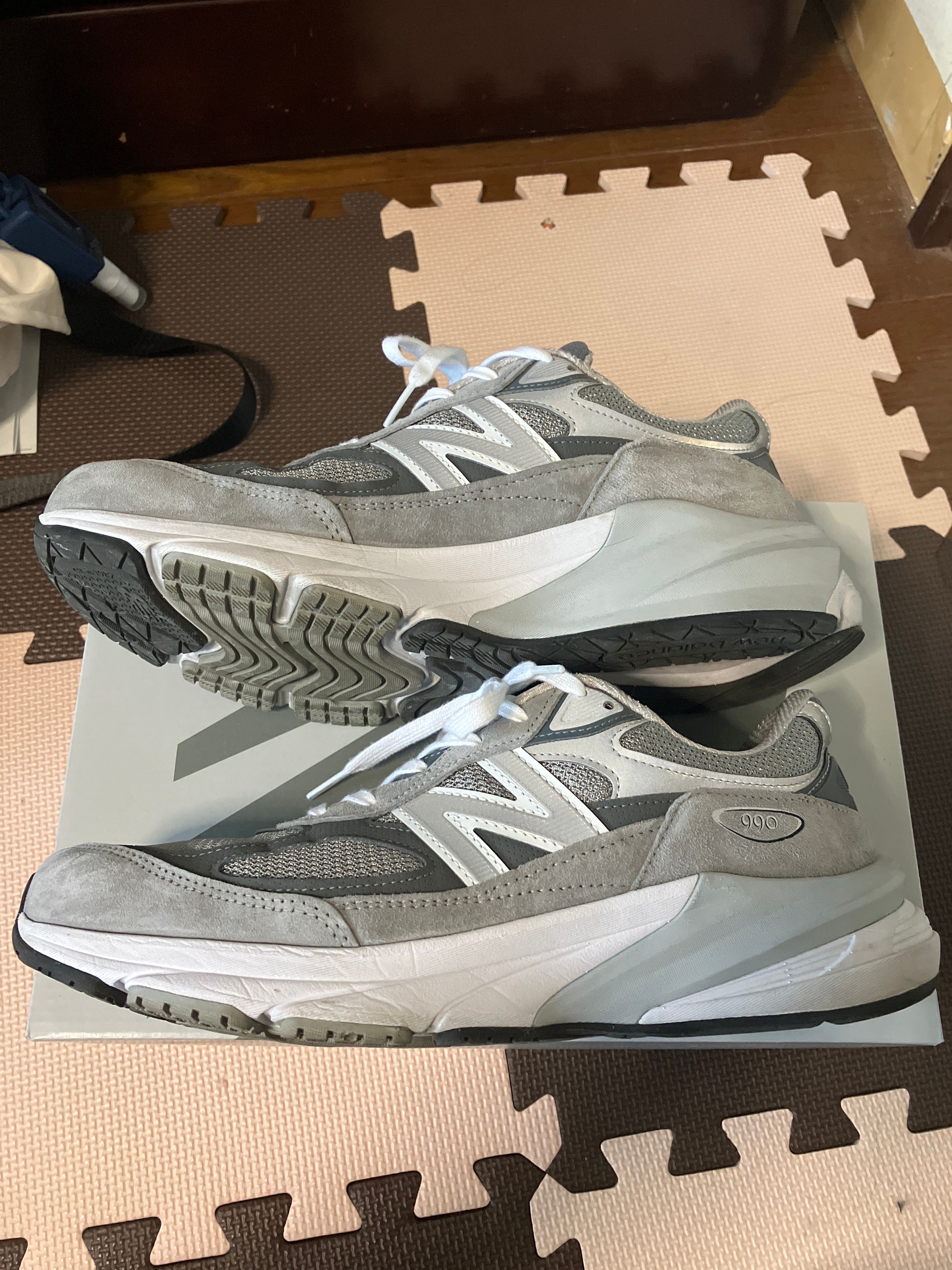 New Balance 990V6 "Gray" (Heel Logo NB)