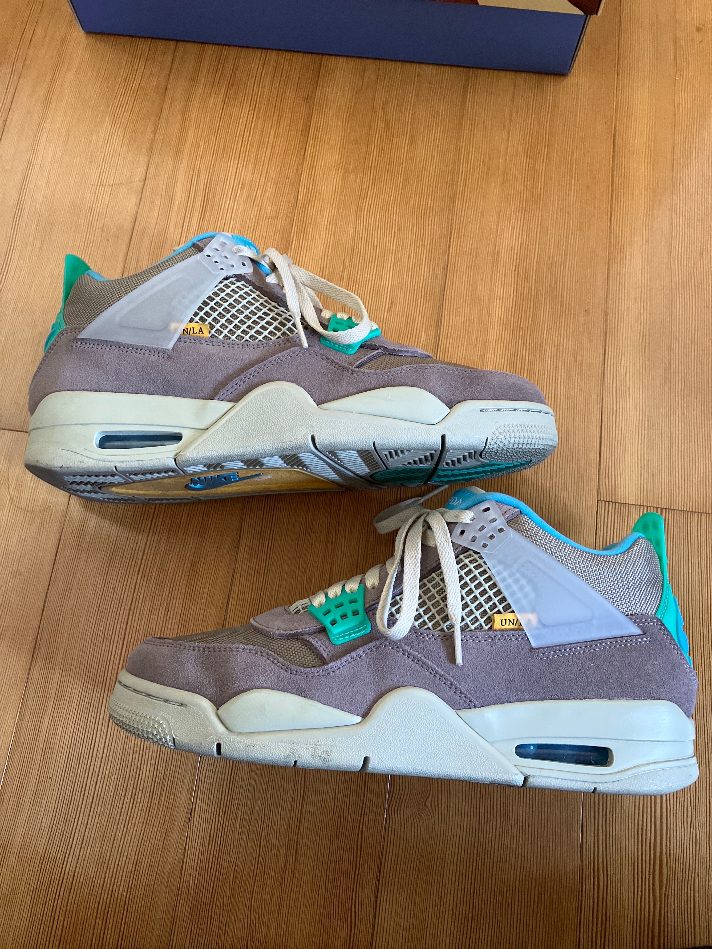 UNION × NIKE AIR JORDAN 4 SP "TAUPE HAZE"