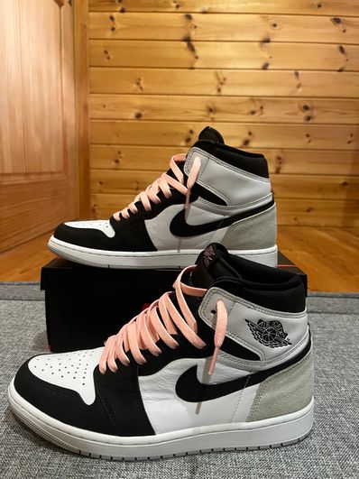 Nike Air Jordan 1 High OG "Bleached Coral"