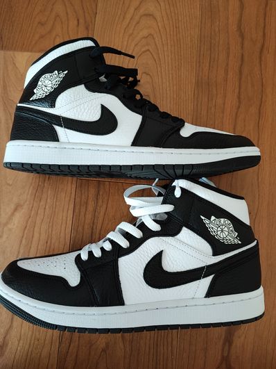 Nike Women's Air Jordan 1 Mid "Homage"