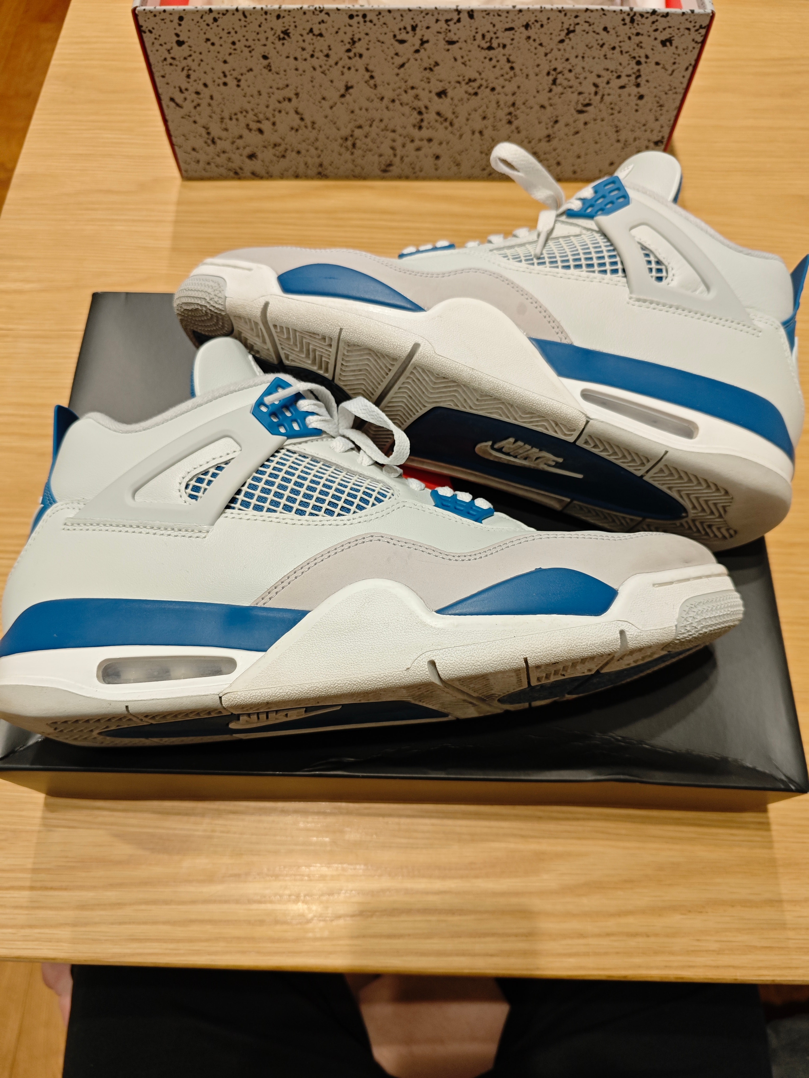 Nike Air Jordan 4 Retro "Industrial Blue"