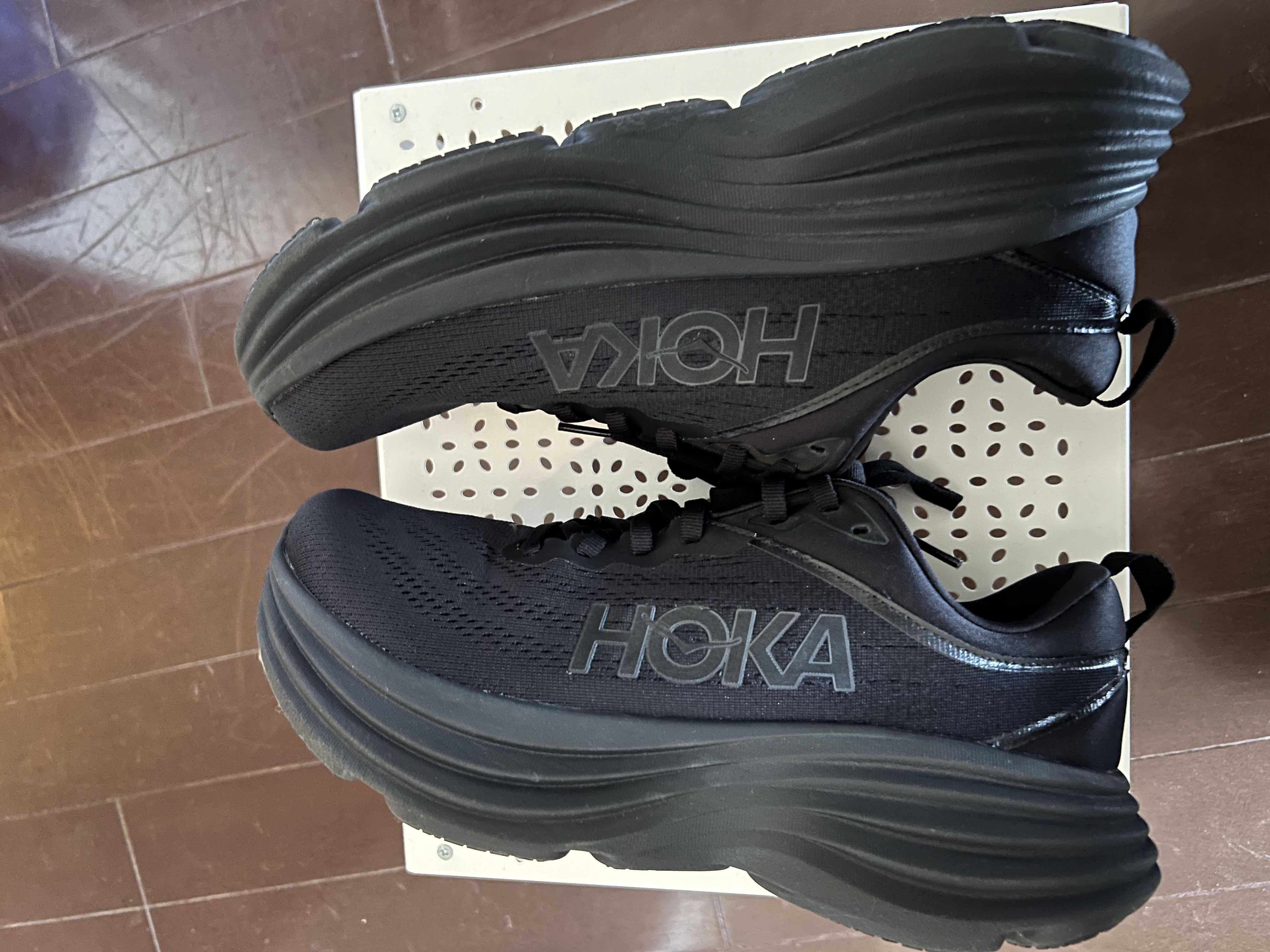 Hoka Bondi 8 "Black"