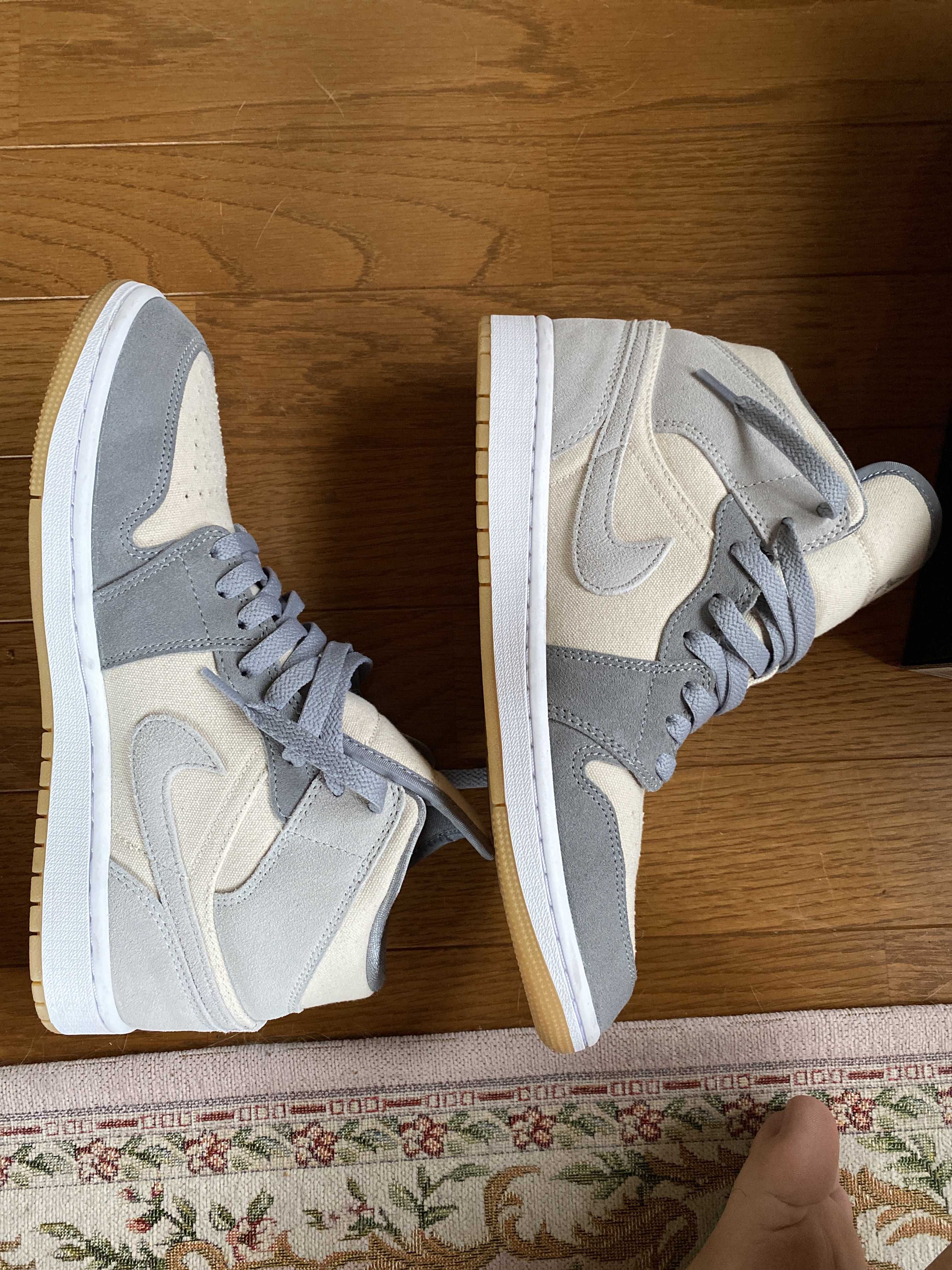 Nike Air Jordan 1 Mid SE "Coconut Milk/Particle Grey"