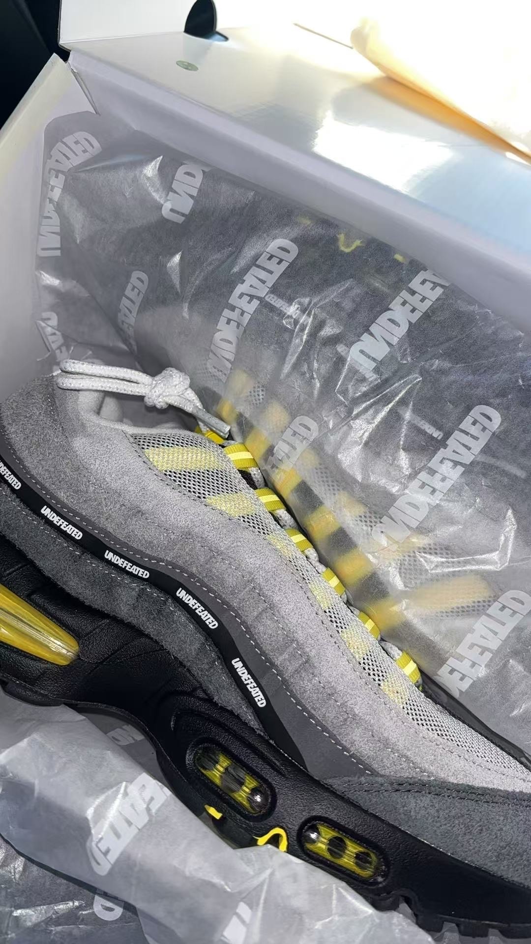 UNDEFEATED × Nike Air Max 95 SP "Opti Yellow" (Shanghai Exclusive) (Serial Numbered/600 pairs)