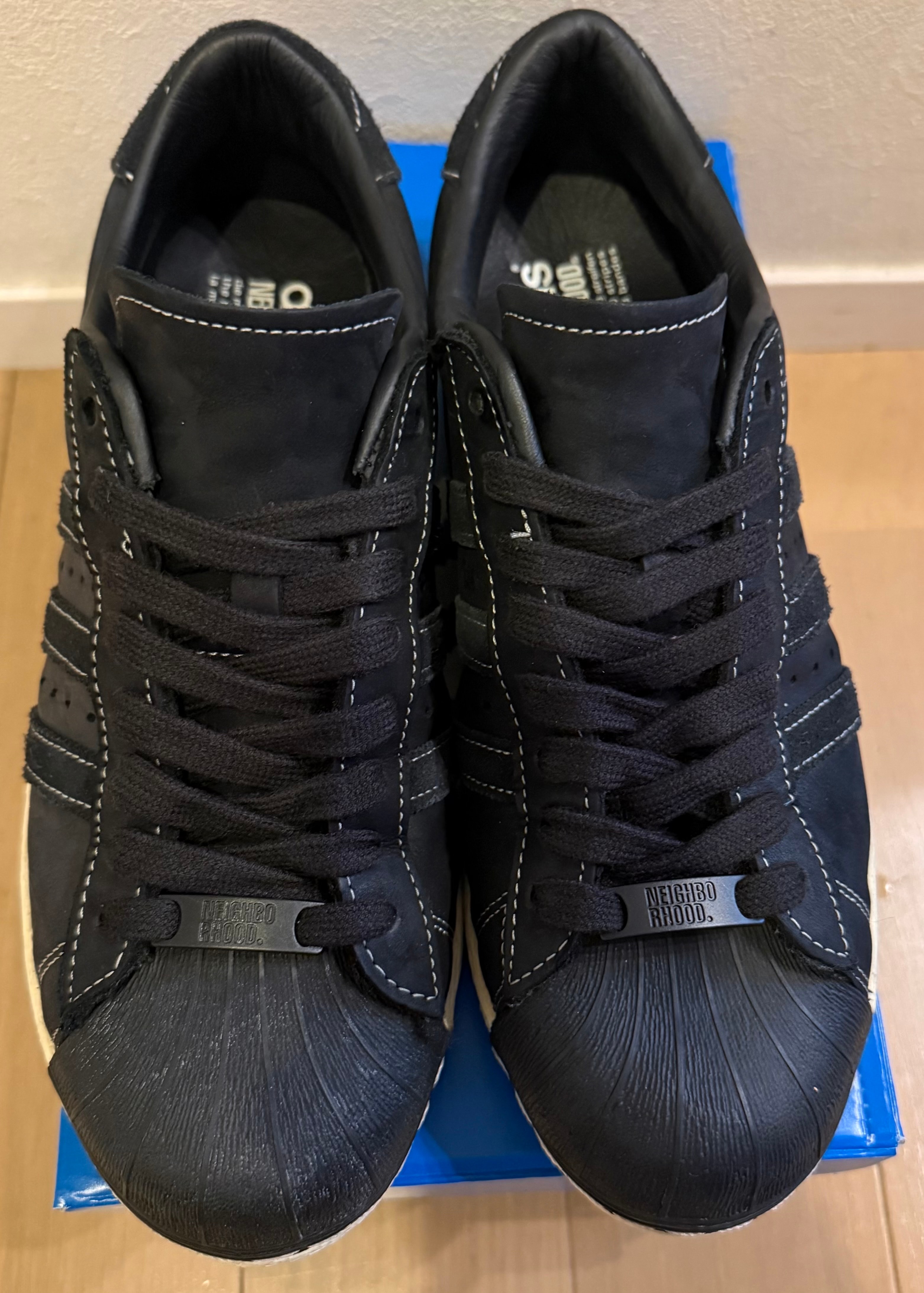 アディダス ネイバーフッド スニーカー スーパースター 黒 27.5 Y1308