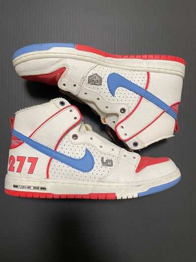 Magnus Walker x Nike SB Dunk High "1971 Porche 911 T 277"