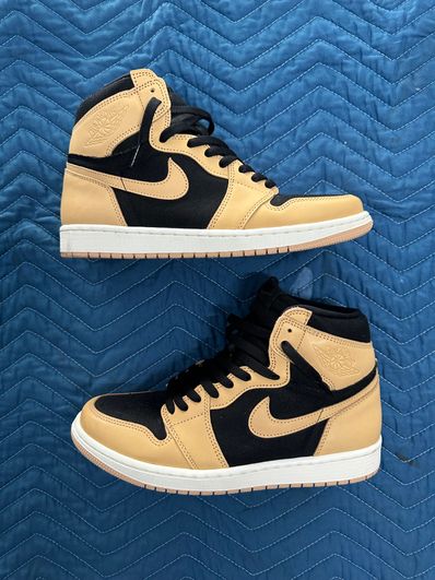 Nike Air Jordan 1 Retro High OG "Vachetta Tan"