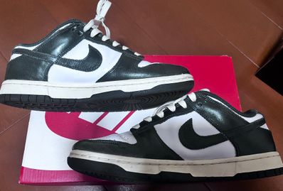 Nike WMNS Dunk Low