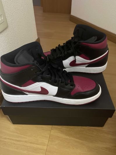 NIKE AIR JORDAN 1 MID "BLACK/RED/WHITE"