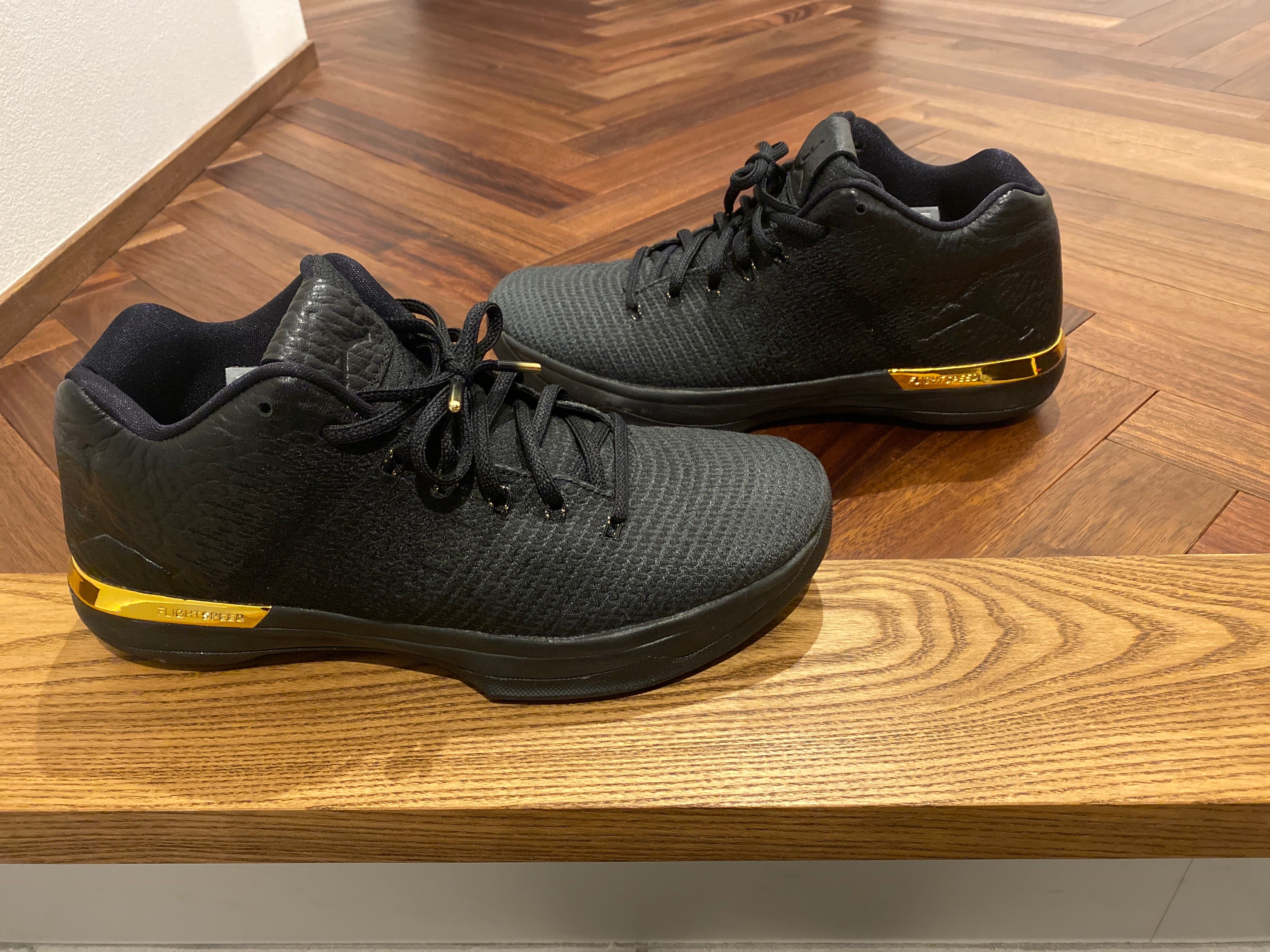 Nike Air Jordan XXX1 Low "Black Gold"