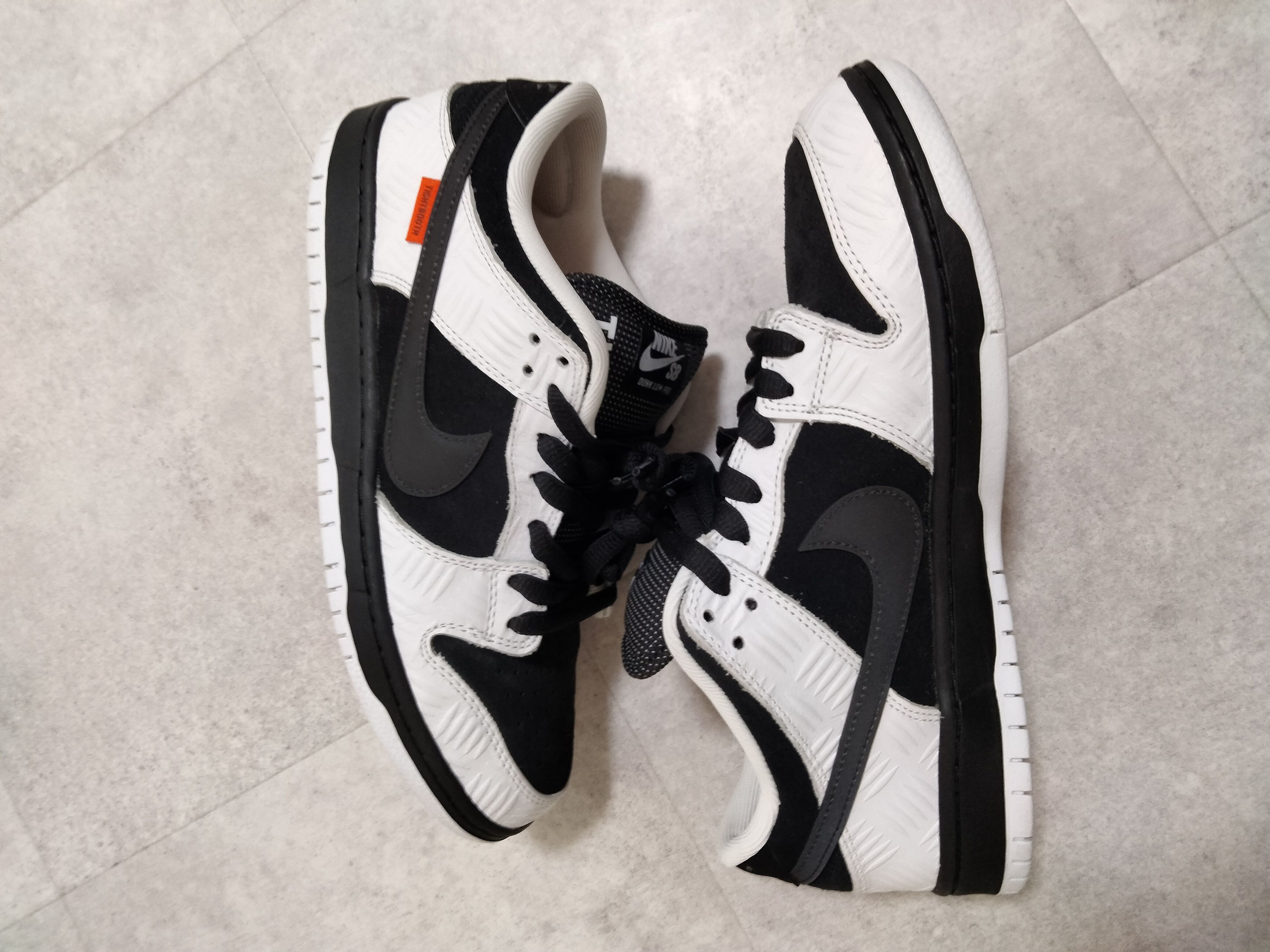 TIGHTBOOTH × Nike SB Dunk Low Pro QS "Black and White"