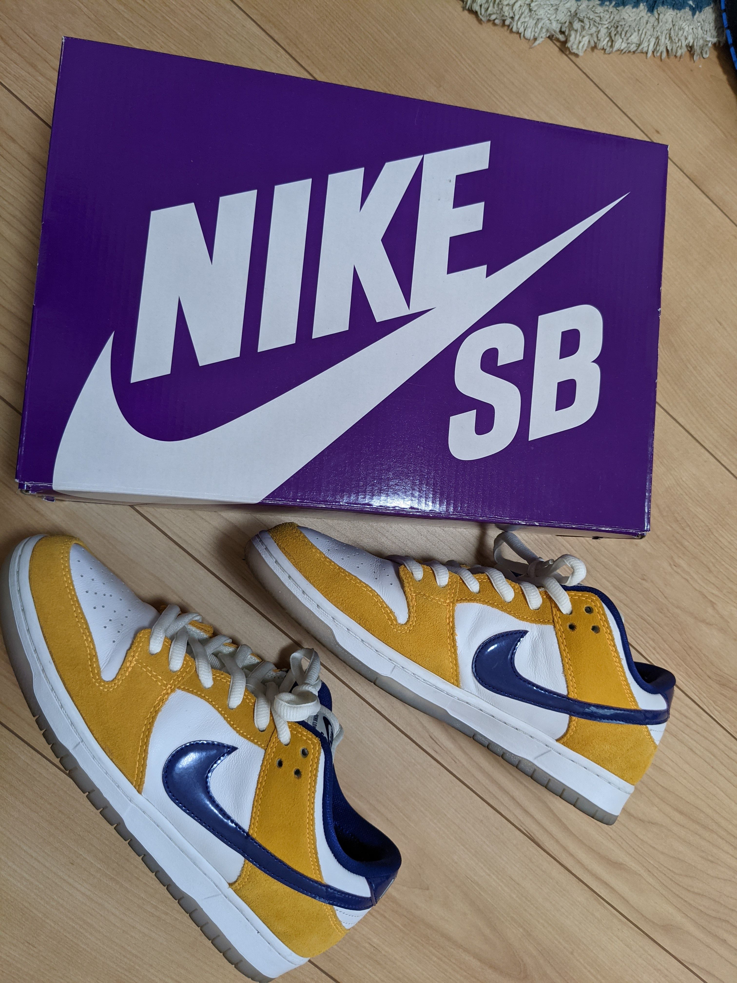 Nike SB Dunk Low "Laser Orange"