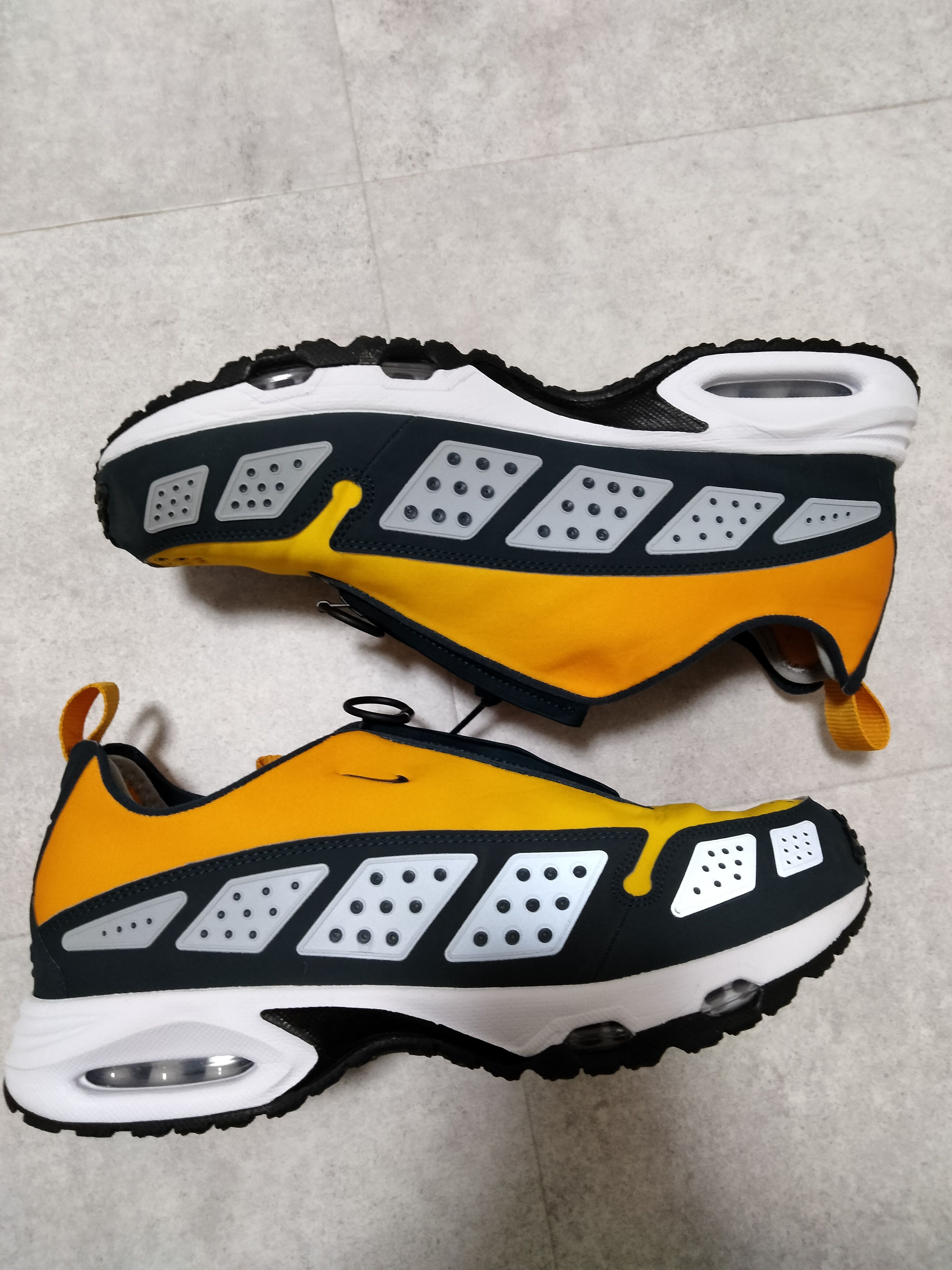 Nike Women's Air Max SNDR "Canyon Gold and Deep Ocean"