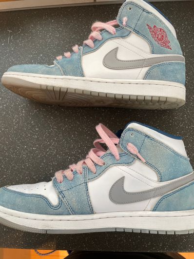 Nike Air Jordan 1 Mid SE "White/Hyper Royal/Red"