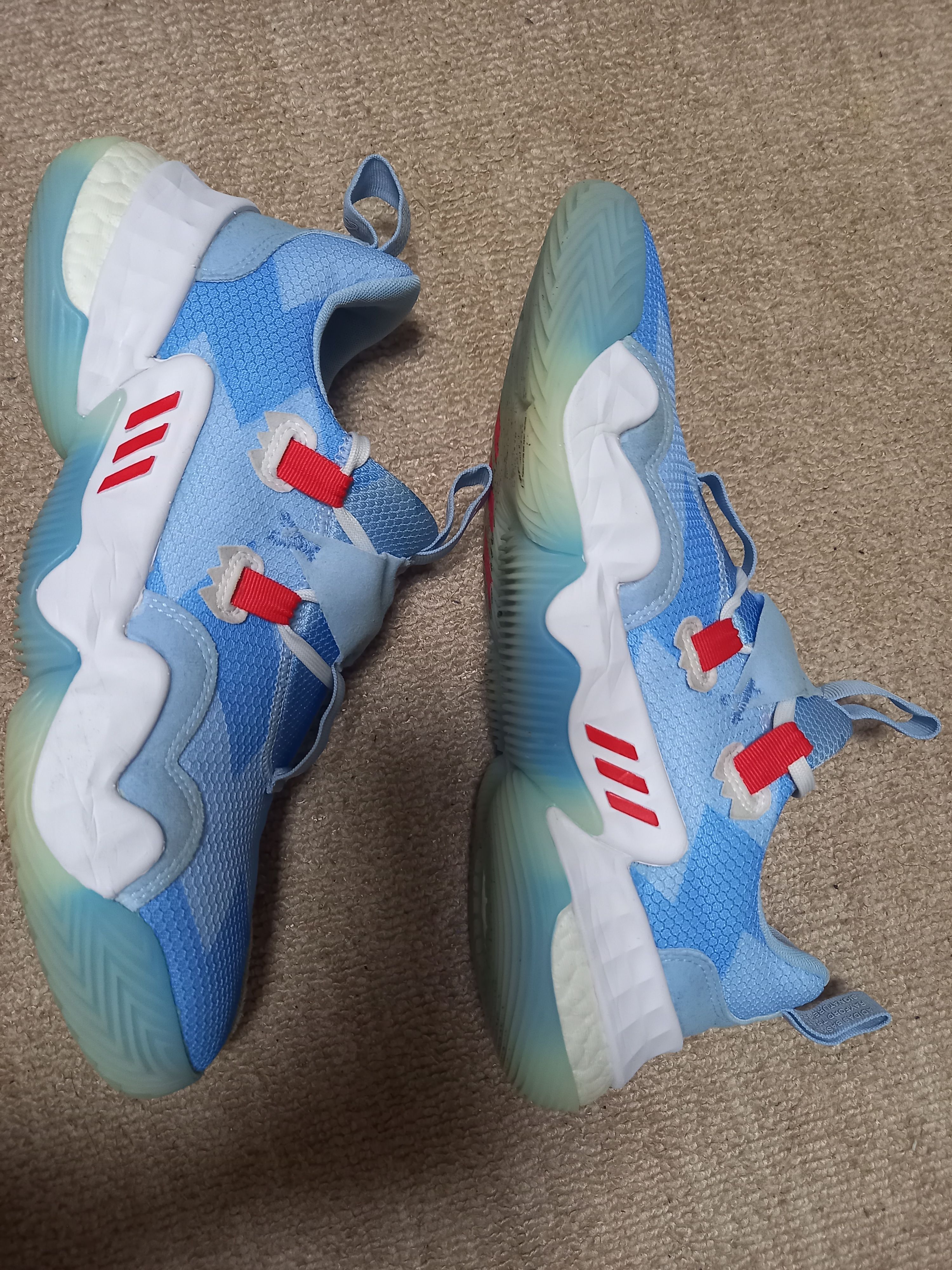 アディダス トレイヤング1 "アイス トレイ"