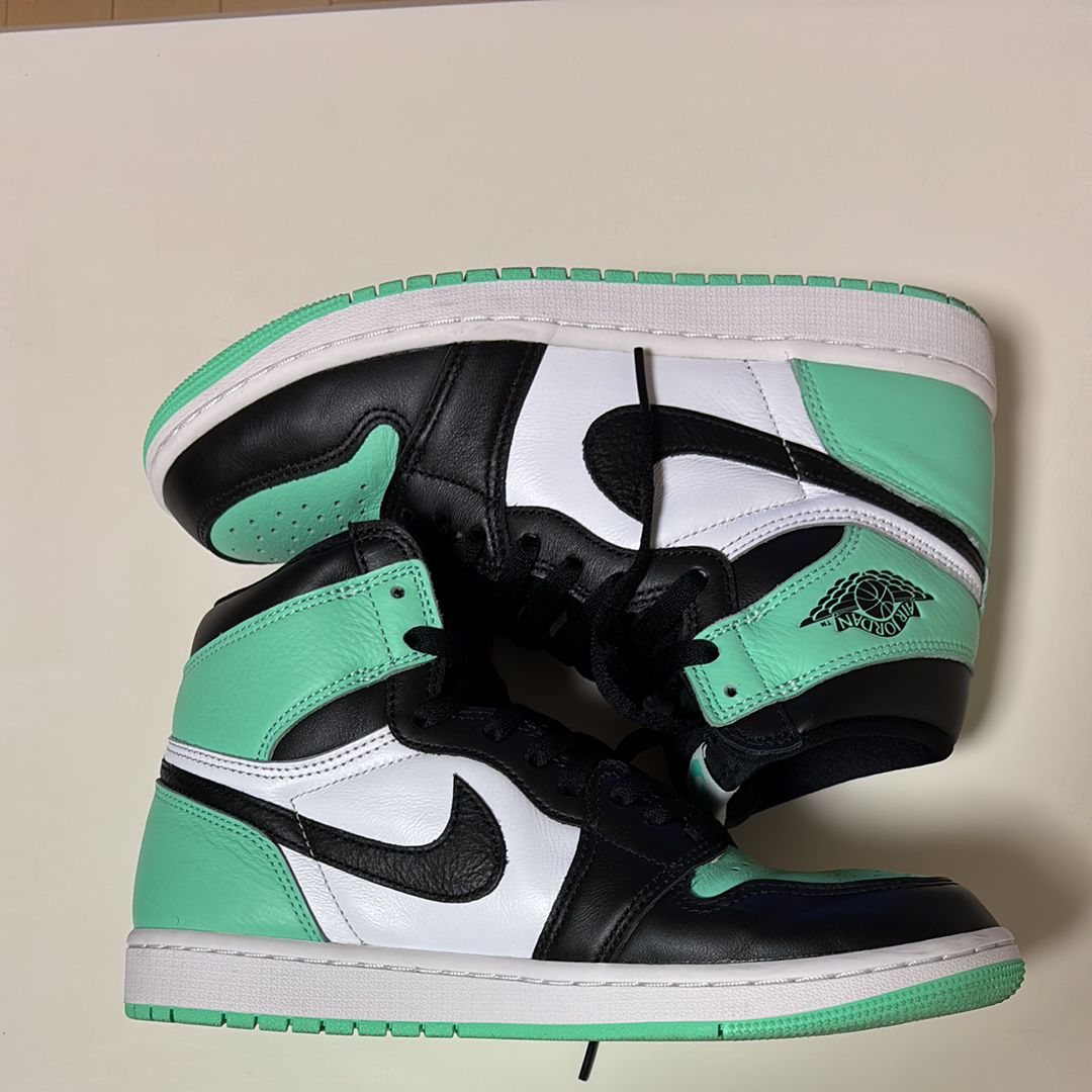 Nike Air Jordan 1 High OG "Green Glow"