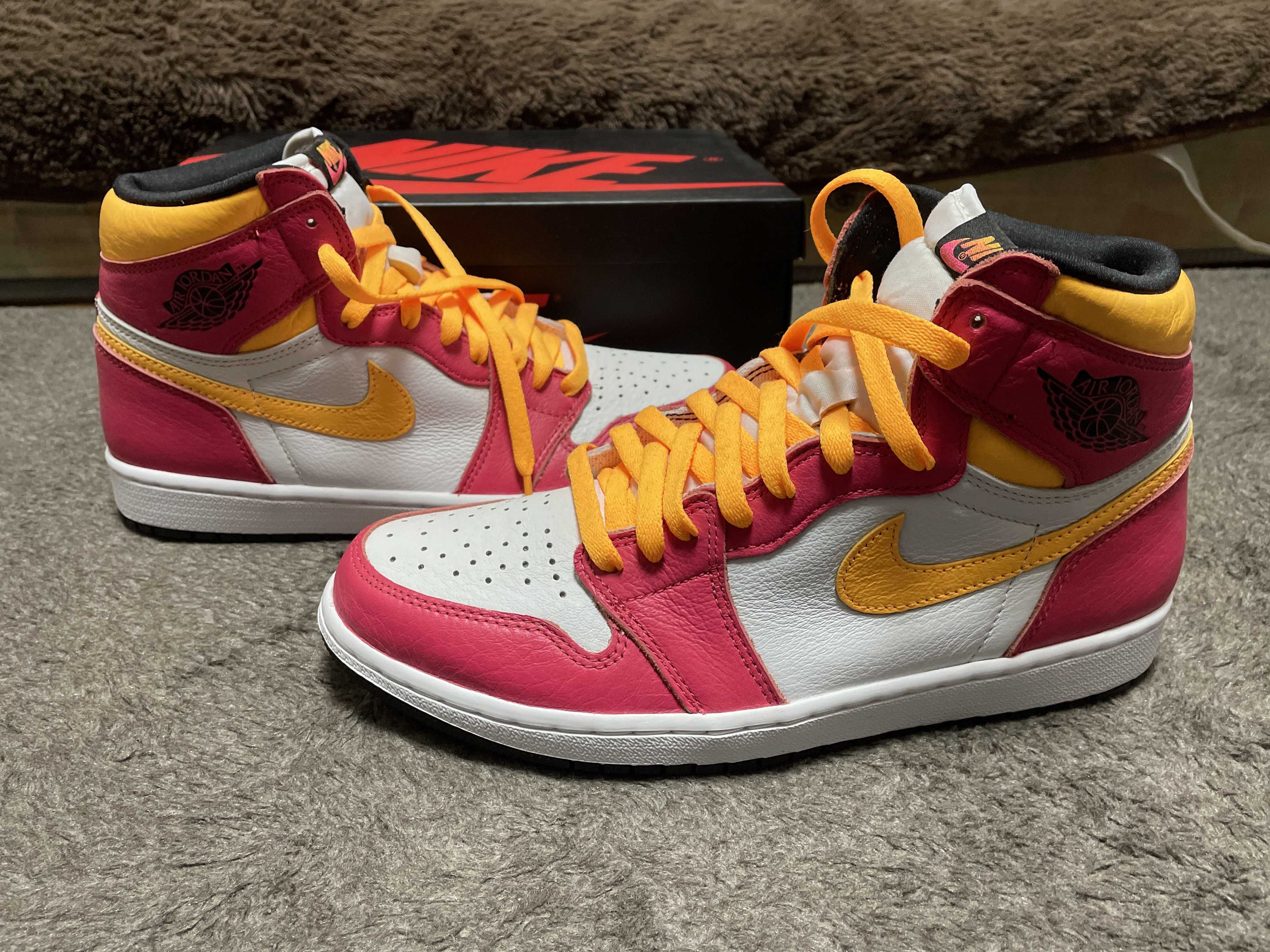 Nike Air Jordan 1 High OG "Light Fusion Red"