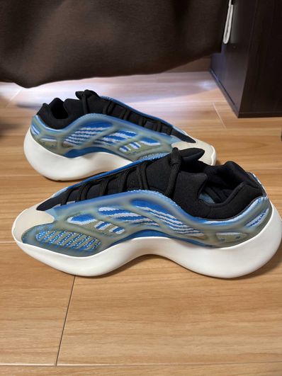 adidas YEEZY 700 V3 "Arzareth"