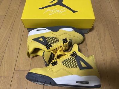 Nike Air Jordan 4 "Tour Yellow"