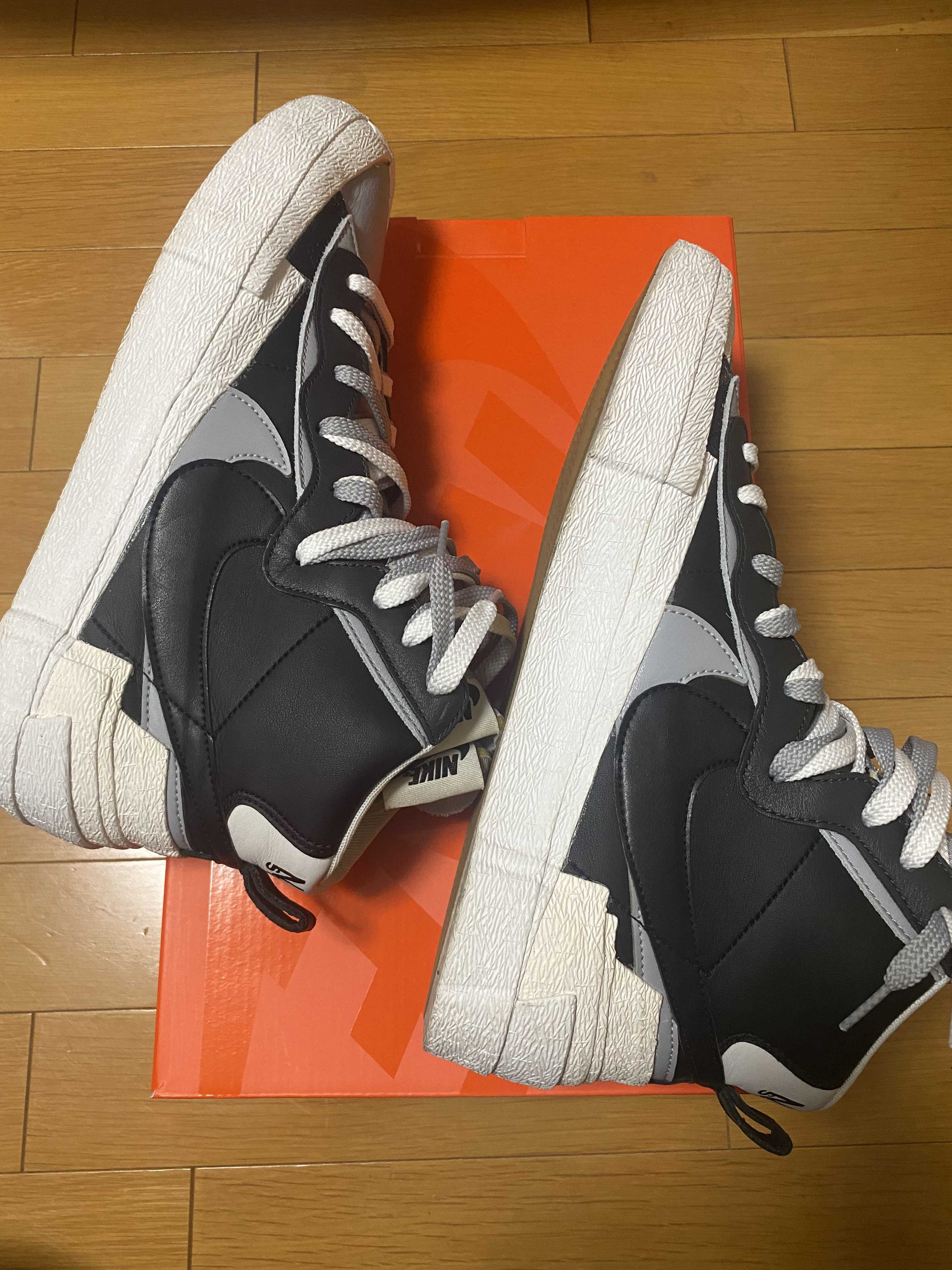 sacai × NIKE BLAZER MID "BLACK/WOLF GREY/WHITE"