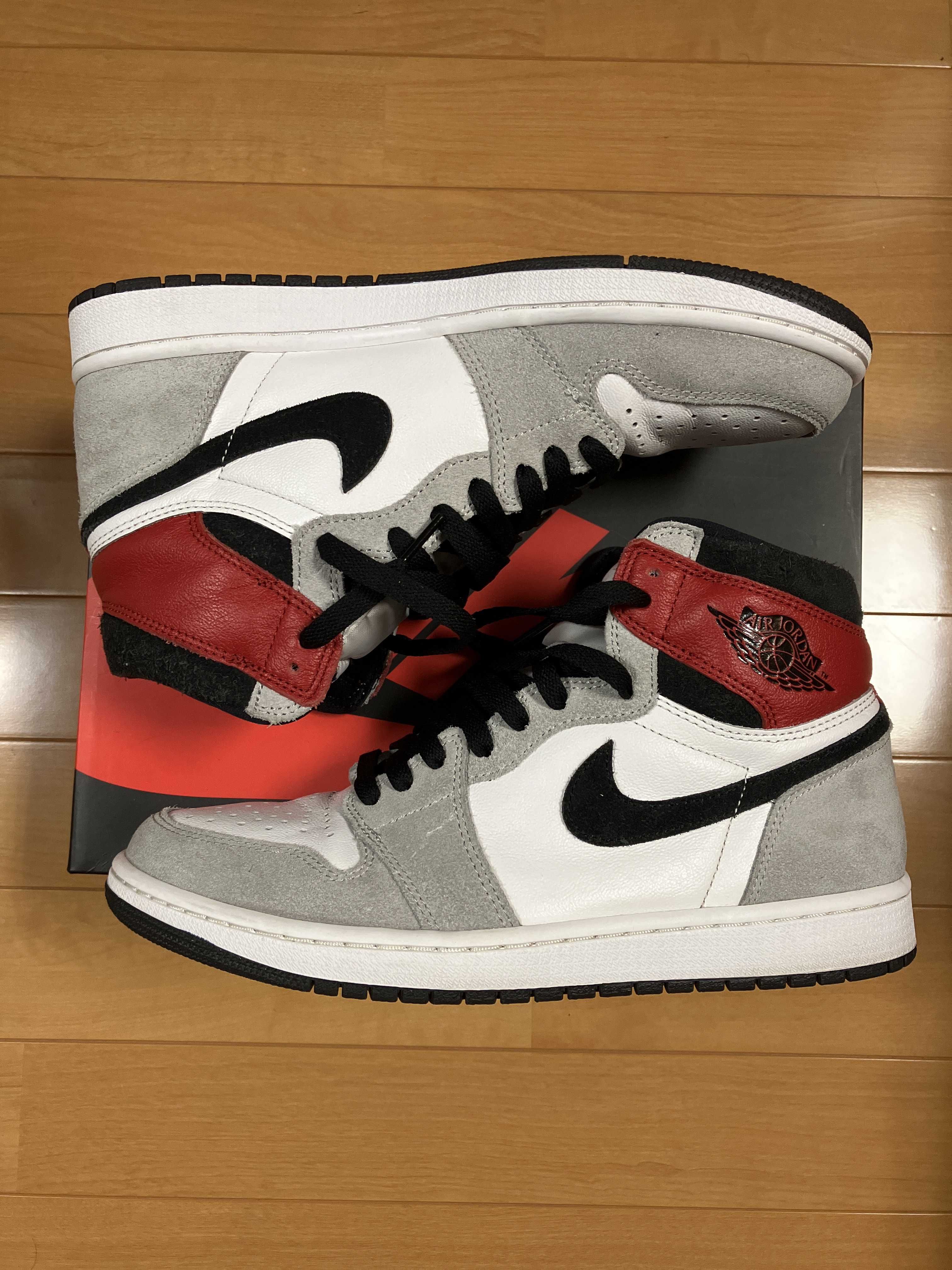 Nike Air Jordan 1 High OG "White/Black/Light Smoke Grey"