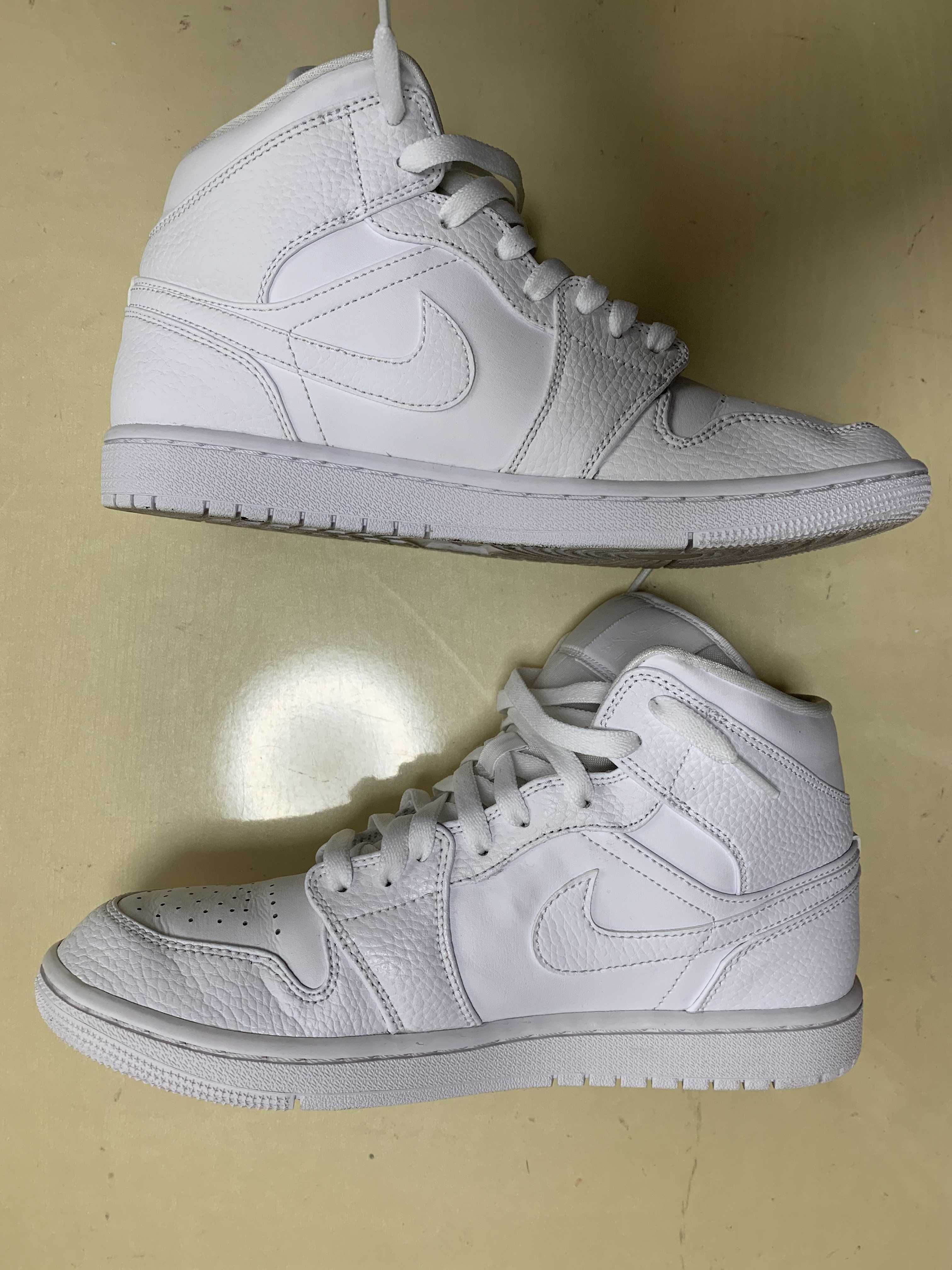 Nike Air Jordan 1 Mid "Triple White"(2020)