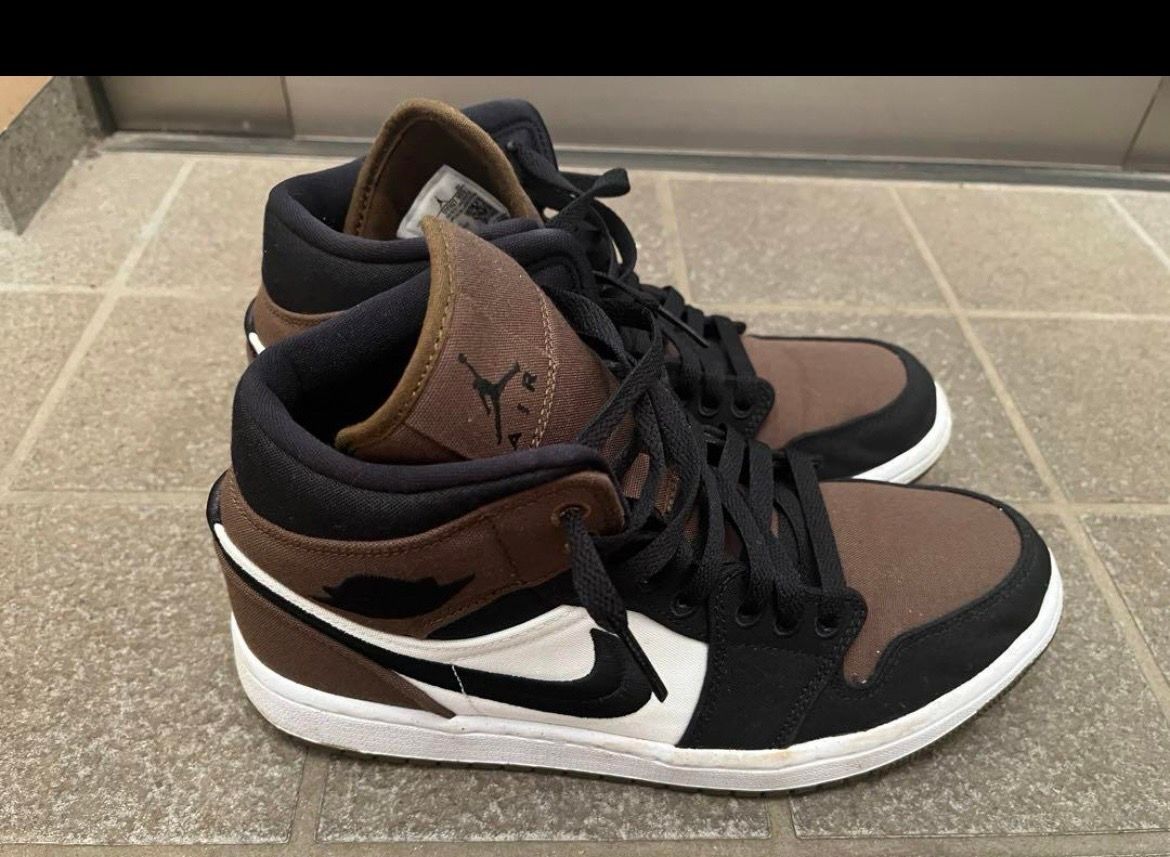 Nike Women's Air Jordan 1 Mid SE "Olive Toe"