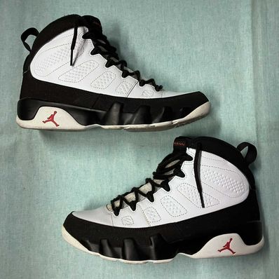 Nike Air Jordan 9 Retro "Space Jam" (2016)