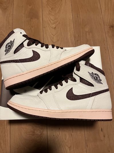 A Ma Maniere × Nike Air Jordan 1 Retro High OG "Sail and Burgundy"