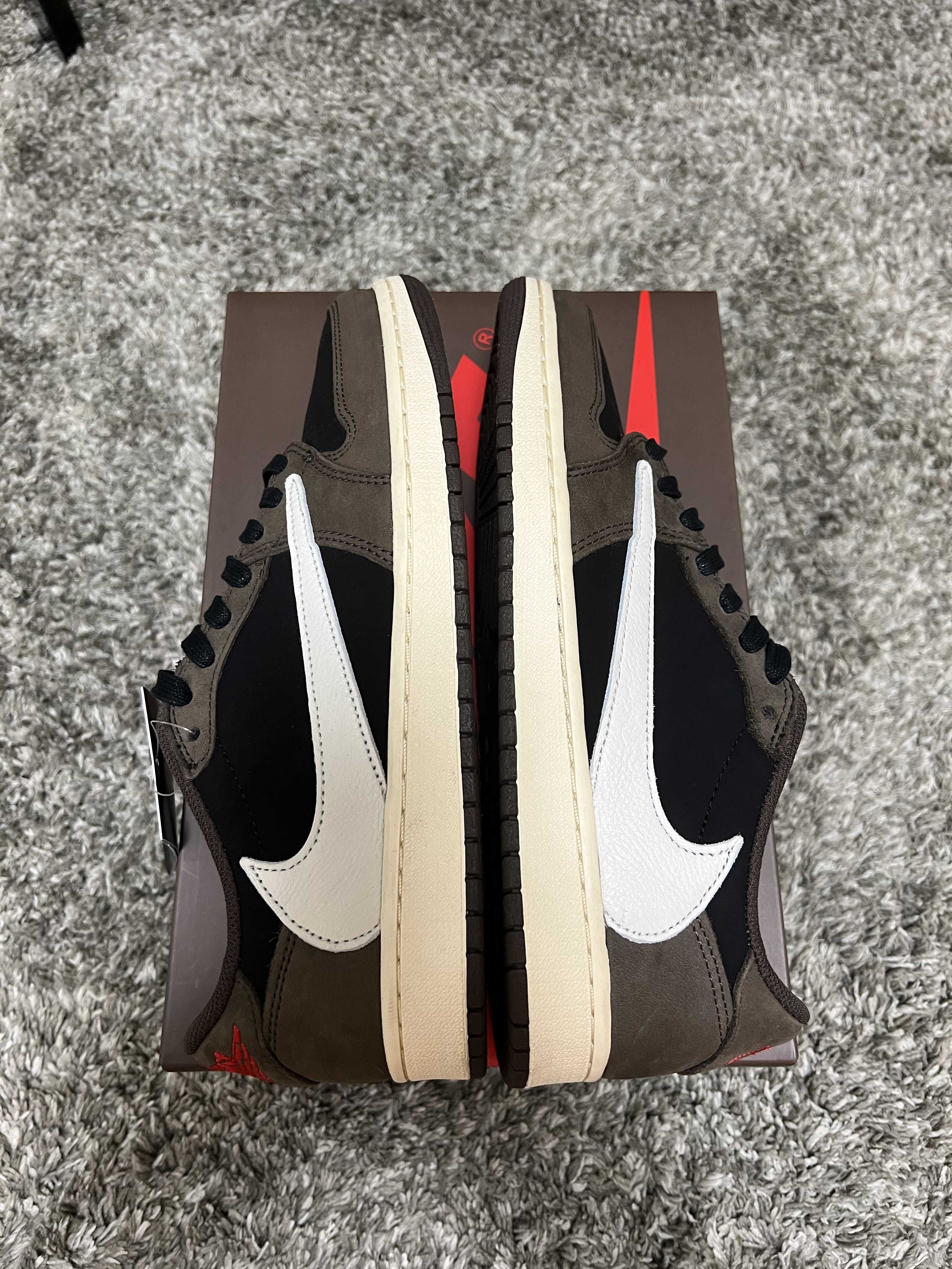 Travis Scott × Nike Air Jordan 1 Low OG SP-T  "Black/Dark Mocha"