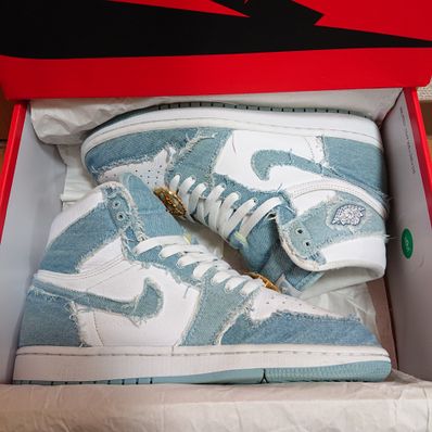 Nike Women's Air Jordan 1 High OG "Denim"