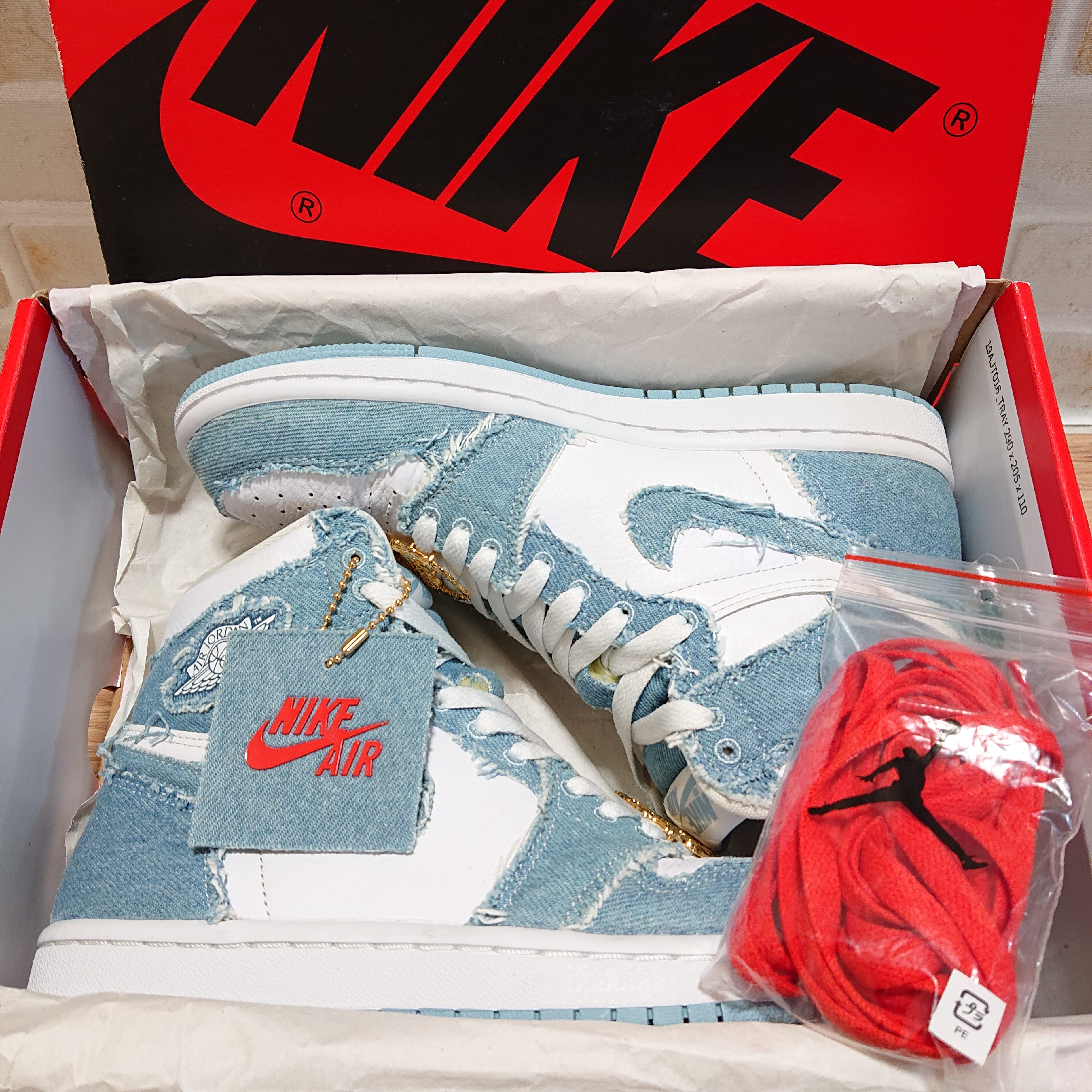 Nike Women's Air Jordan 1 High OG "Denim"