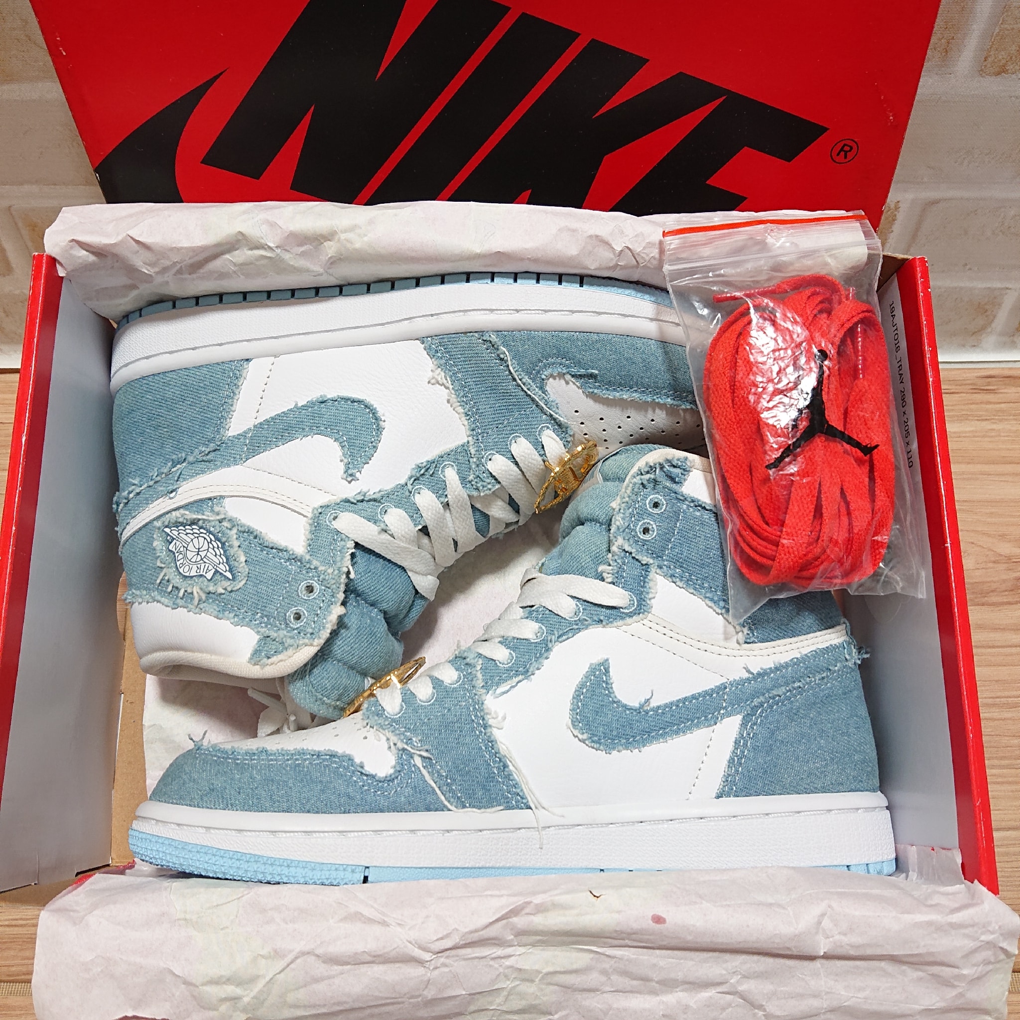 Nike Women's Air Jordan 1 High OG "Denim"