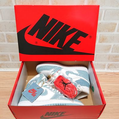 Nike Women's Air Jordan 1 High OG "Denim"