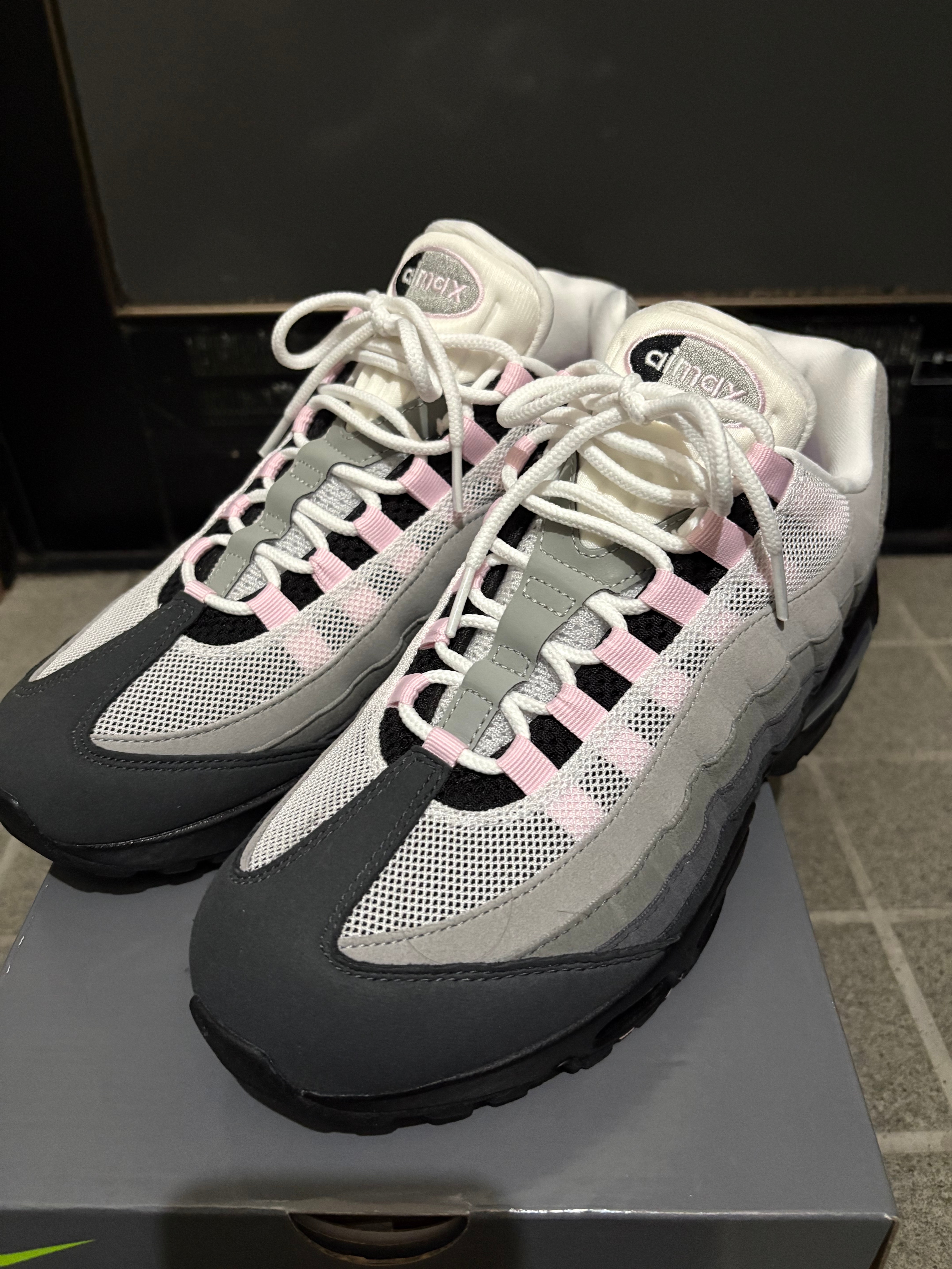 Nike Women's Air Max 95 OG Big Bubble "Medium Grey/Pink Foam"