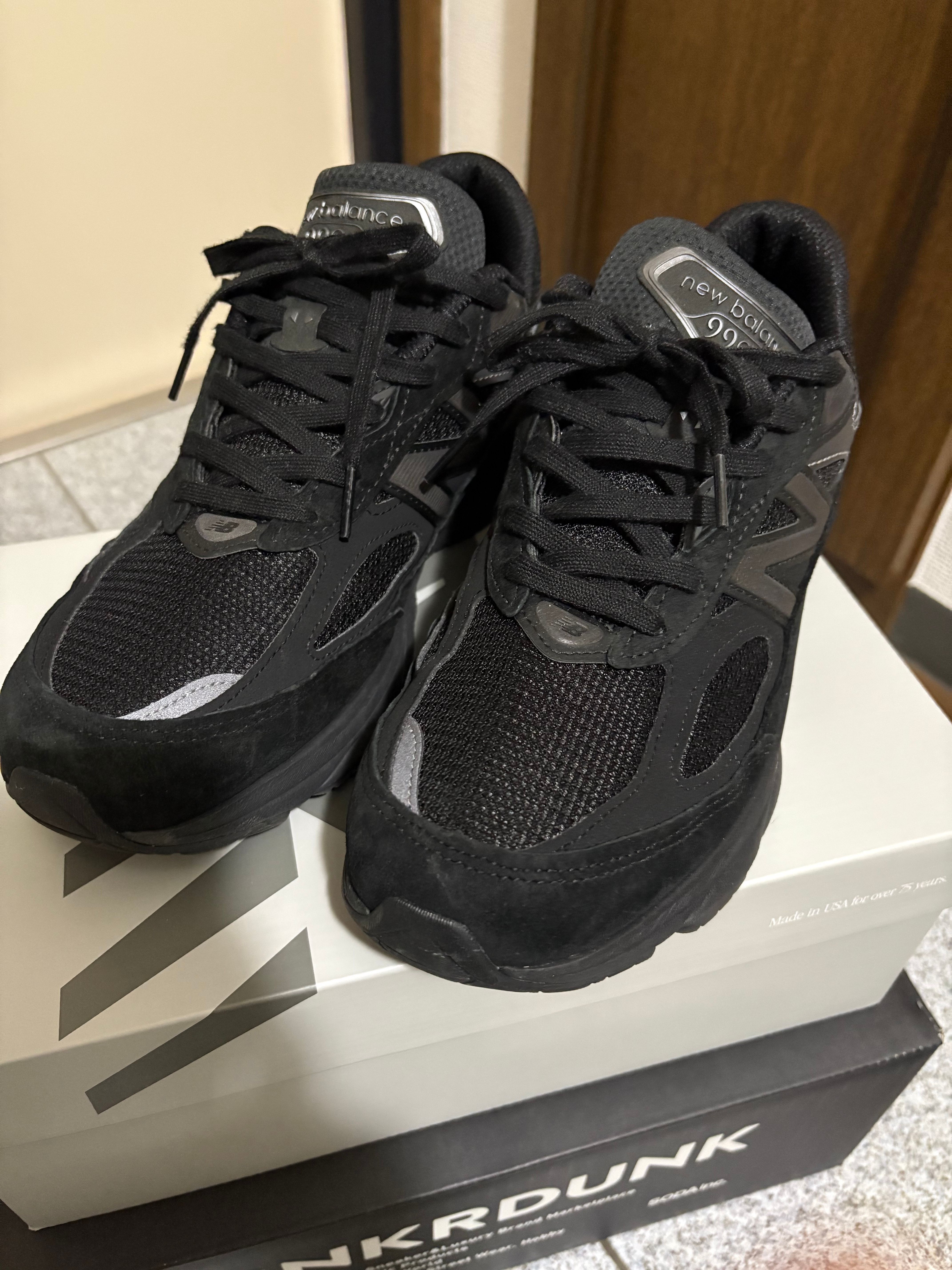 New Balance 990V6 "Triple Black"