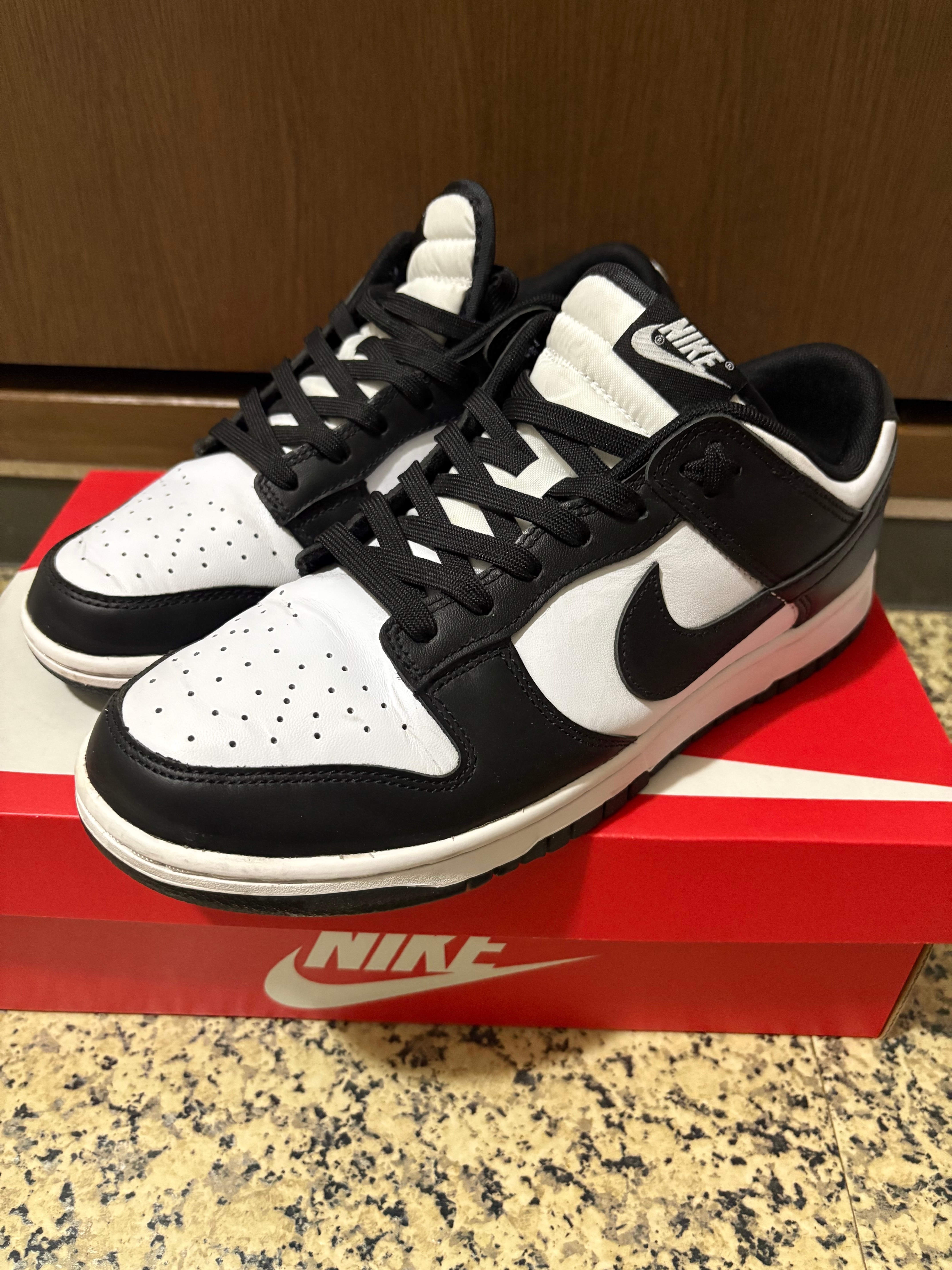 ナイキ ダンク ロー レトロ "パンダ/ホワイト/ブラック"